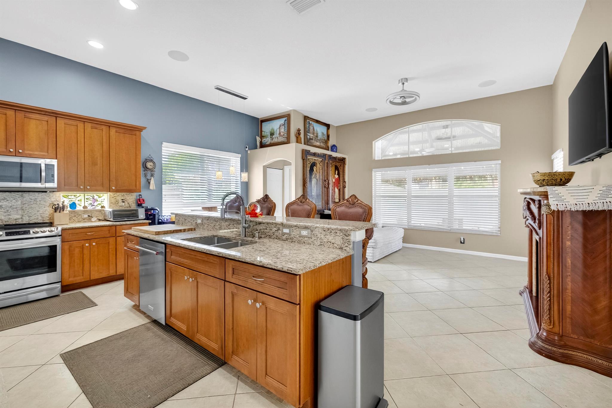 WINSTON TRAILS - Residential