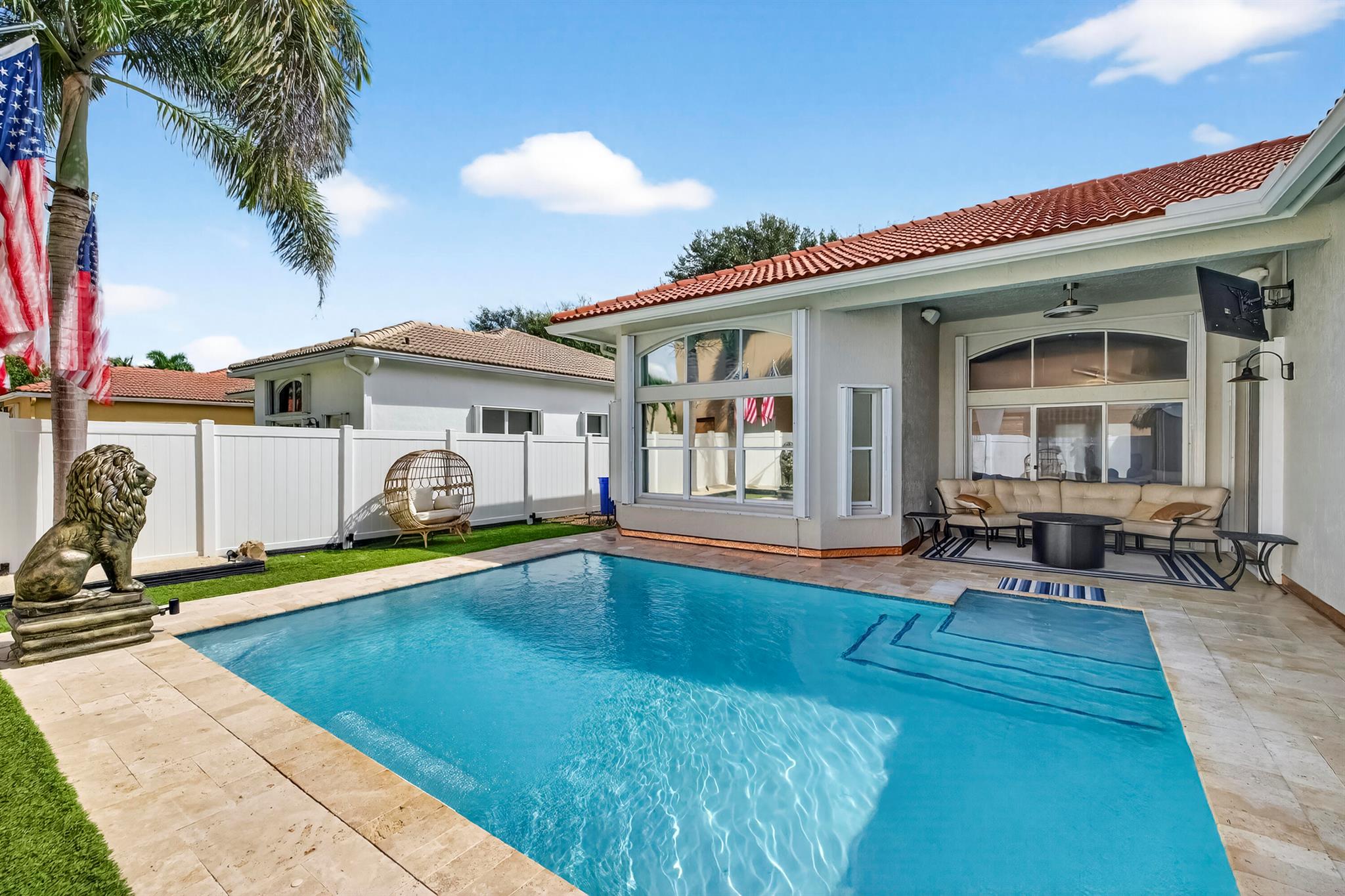 WINSTON TRAILS - Residential