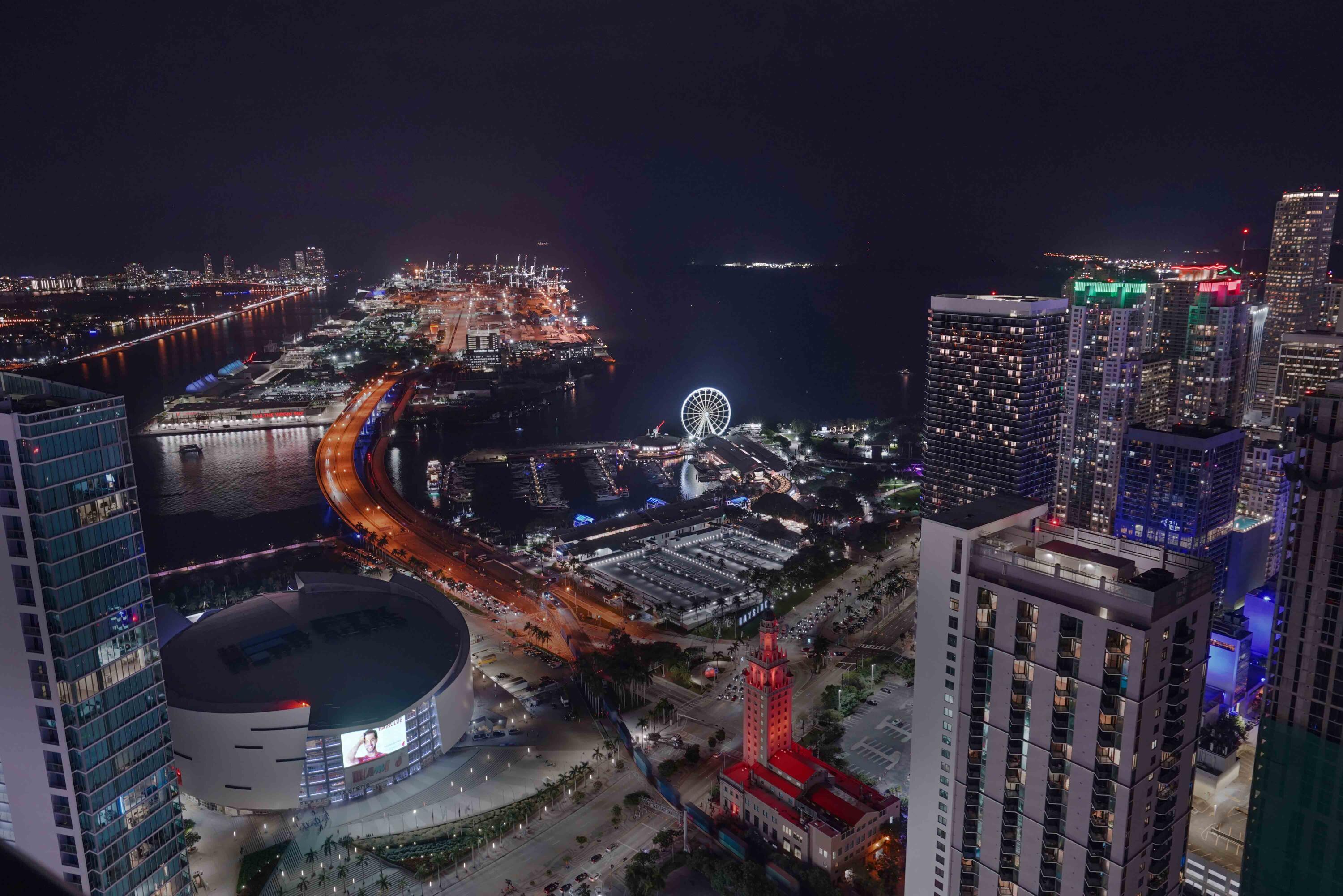 PARAMOUNT MIAMI WORLDCENTER - Residential