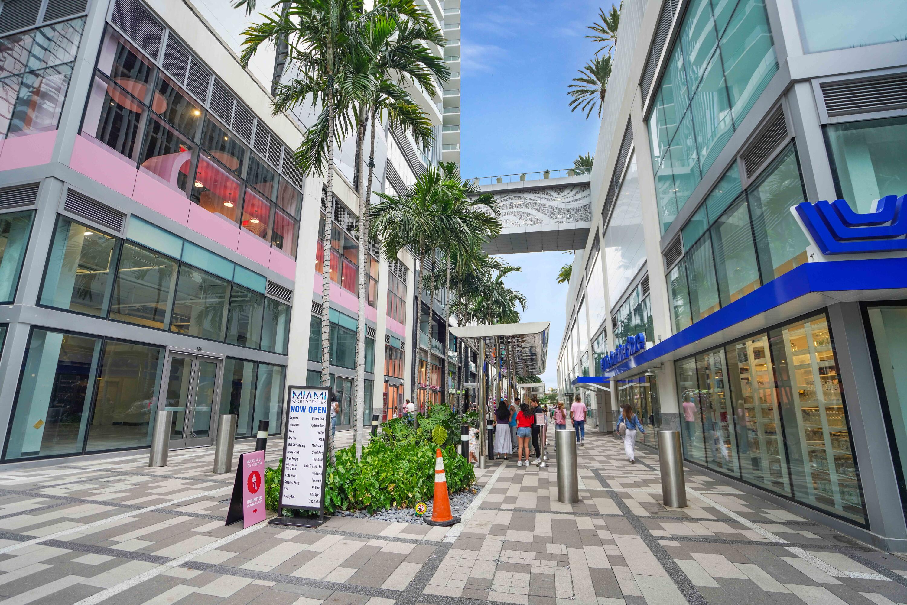 PARAMOUNT MIAMI WORLDCENTER - Residential