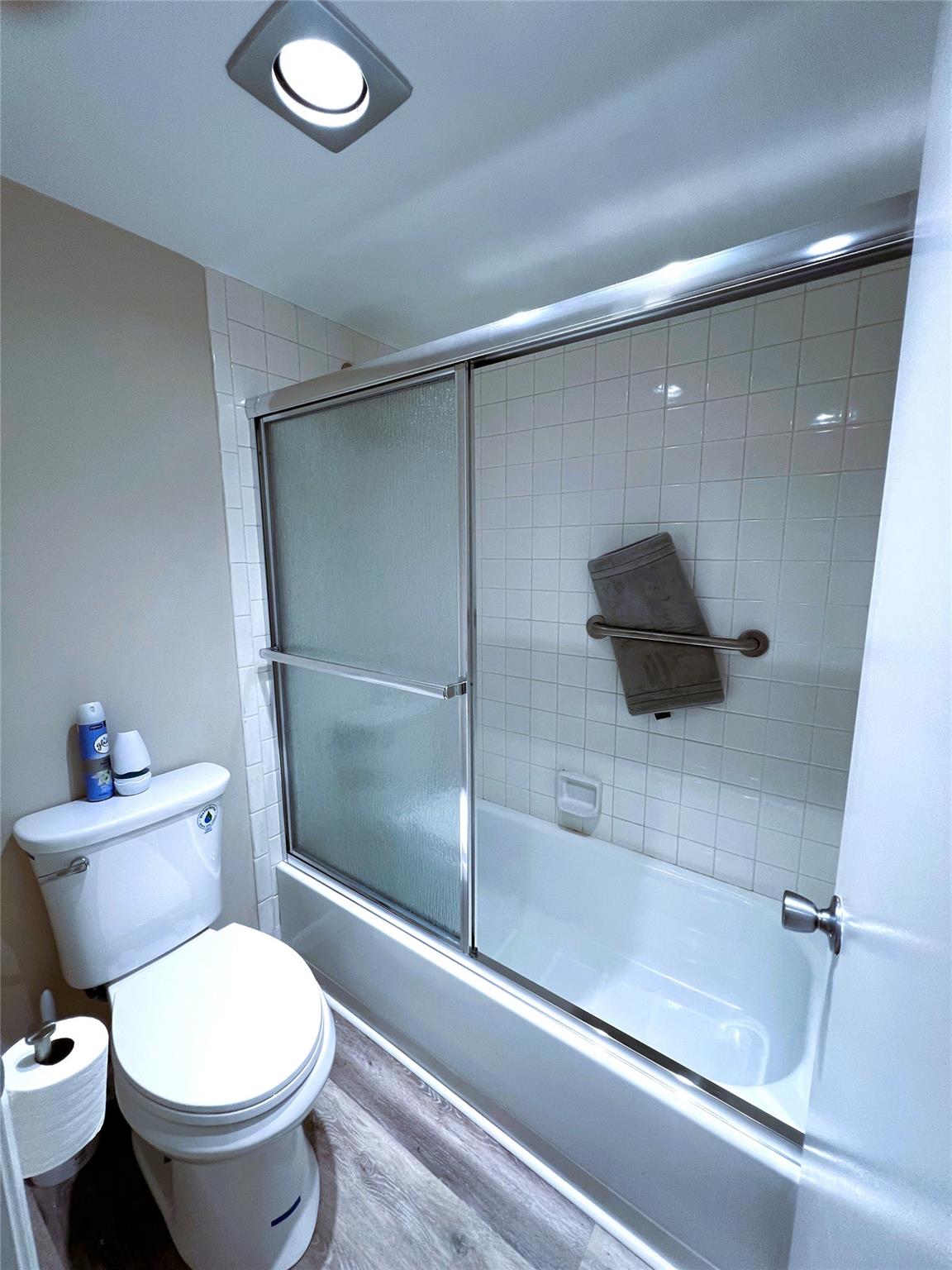 WYNMOOR VILLAGE - Residential