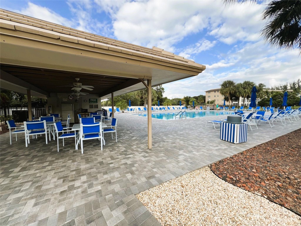 WYNMOOR VILLAGE - Residential