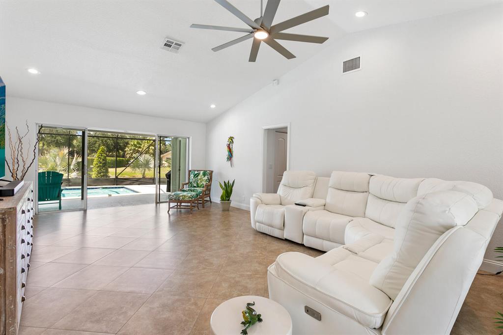 BOCA GREENS 6 - Residential