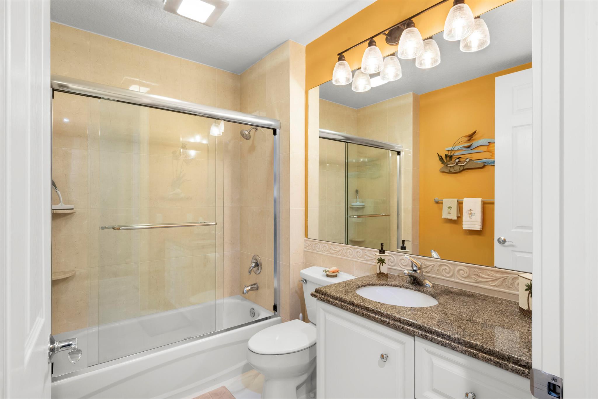 HARBOUR ISLE AT HUTCHINSO - Residential