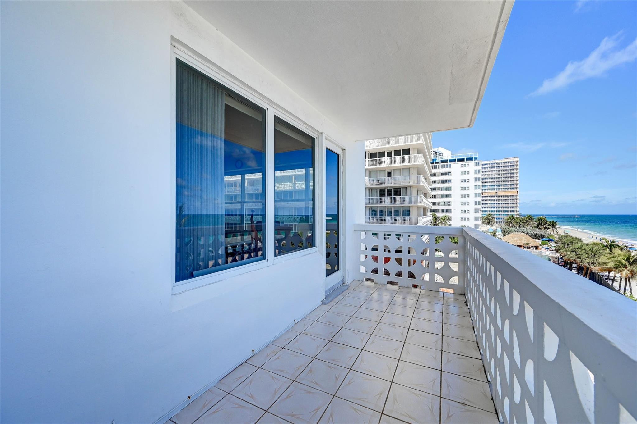 OCEAN SUMMIT - Residential