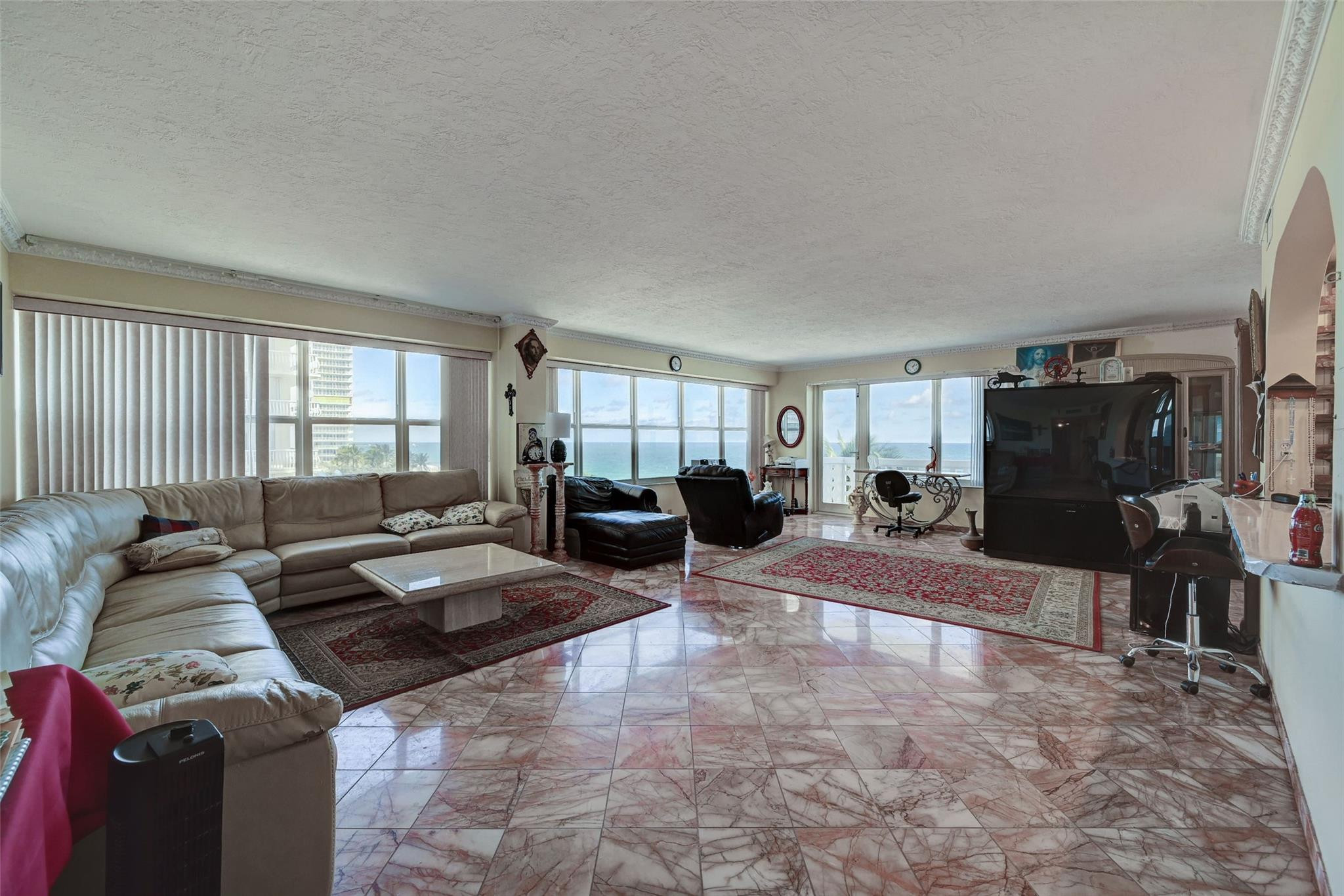 OCEAN SUMMIT - Residential