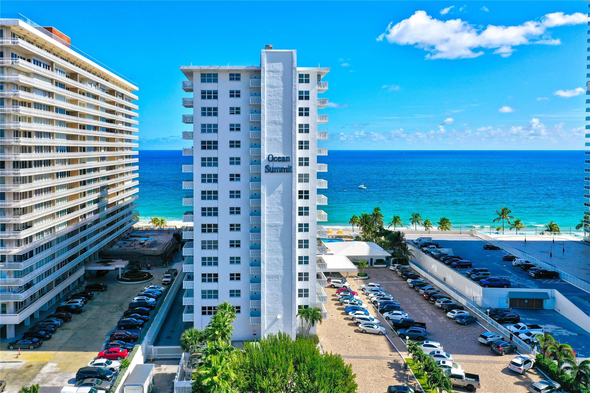 OCEAN SUMMIT - Residential