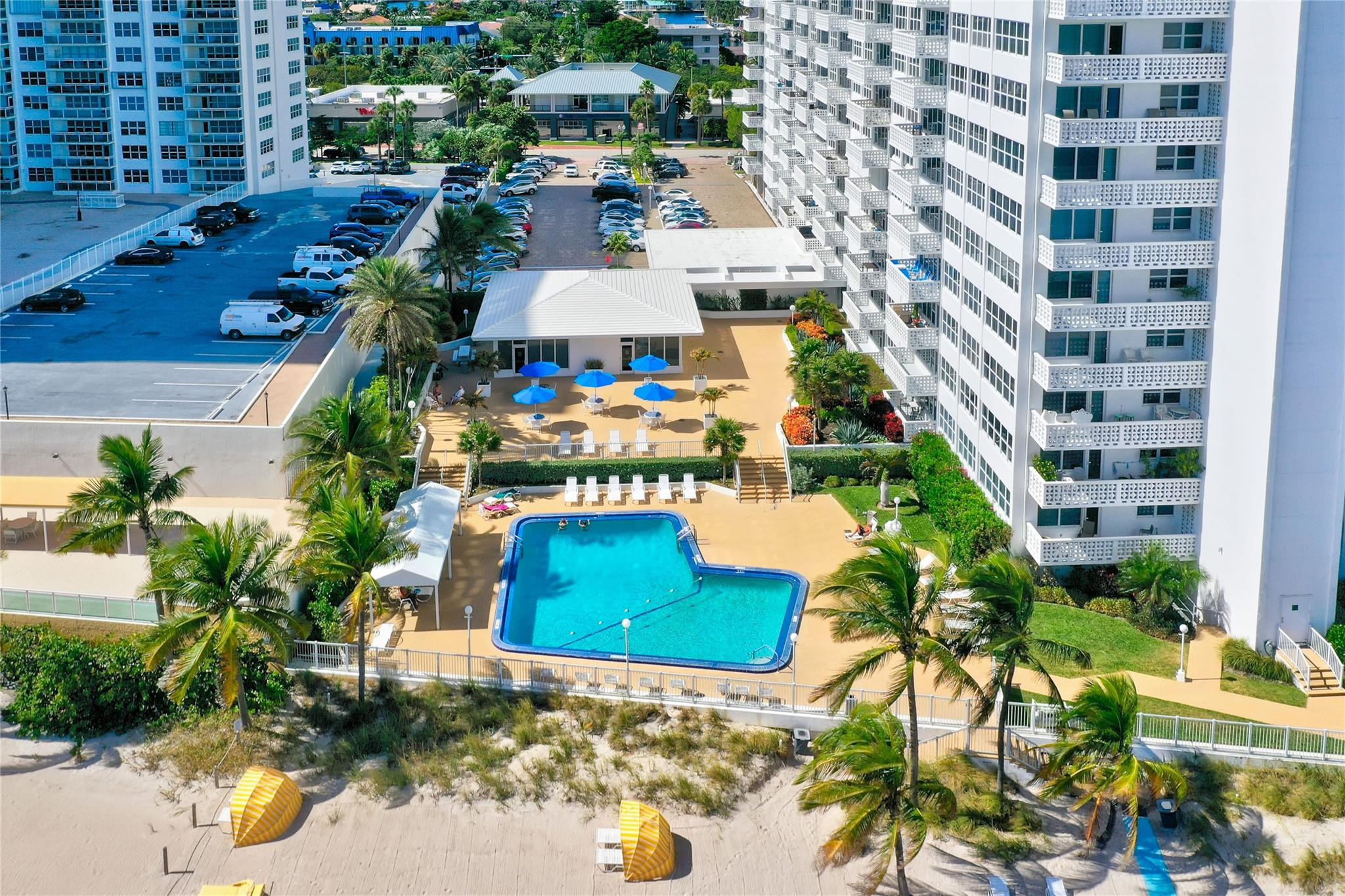 OCEAN SUMMIT - Residential