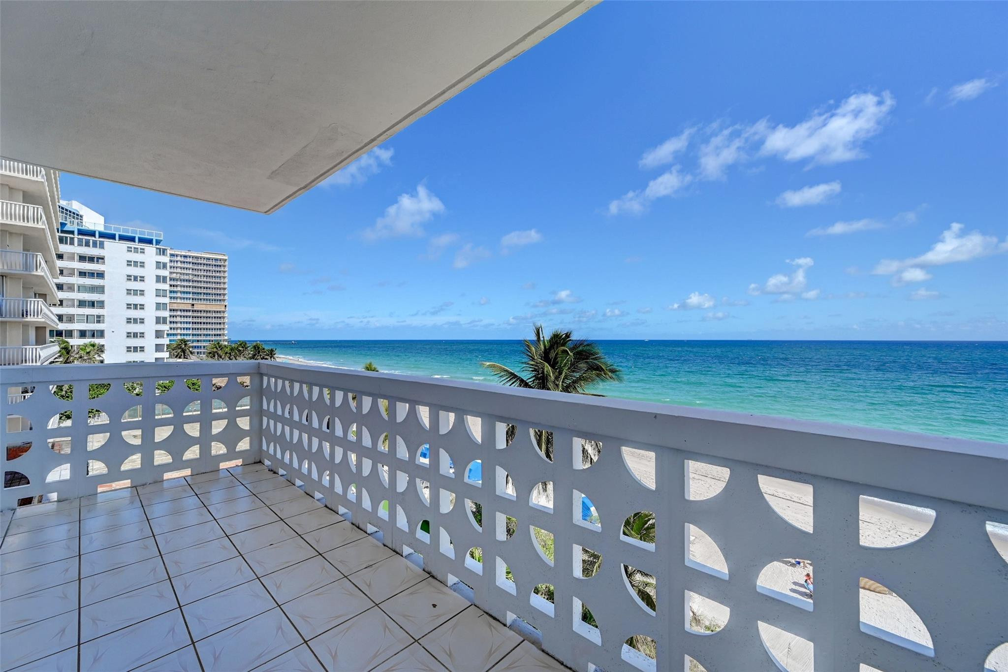 OCEAN SUMMIT - Residential