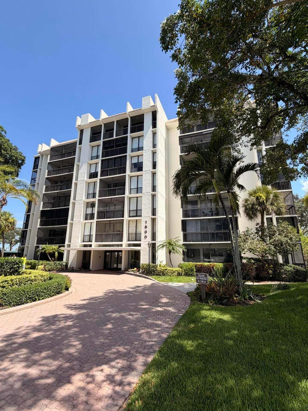 Photo of 1645 Bridgewood Drive, Boca Raton, FL 33434 (MLS # B26054765)