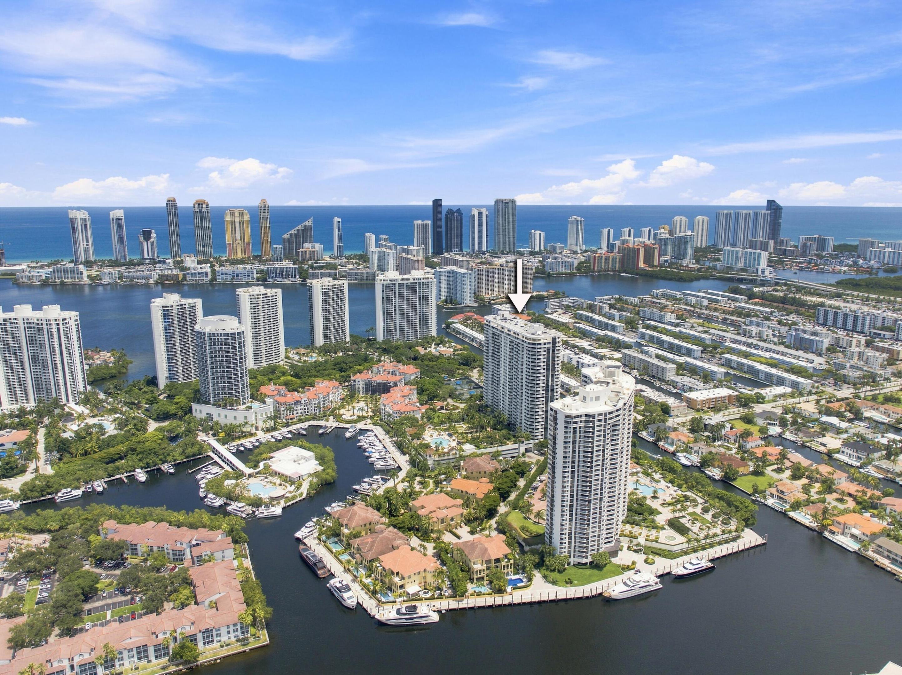 2000 Island Boulevard 2905