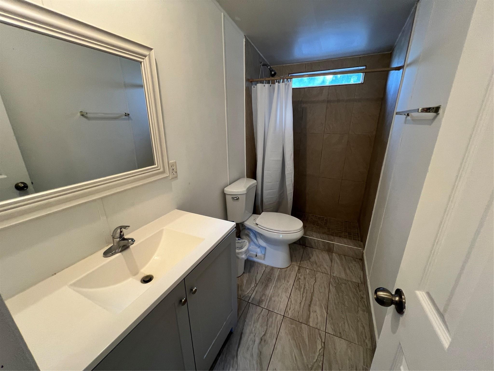 Photo 13 of 29 of 550 N Hacienda St mobile home