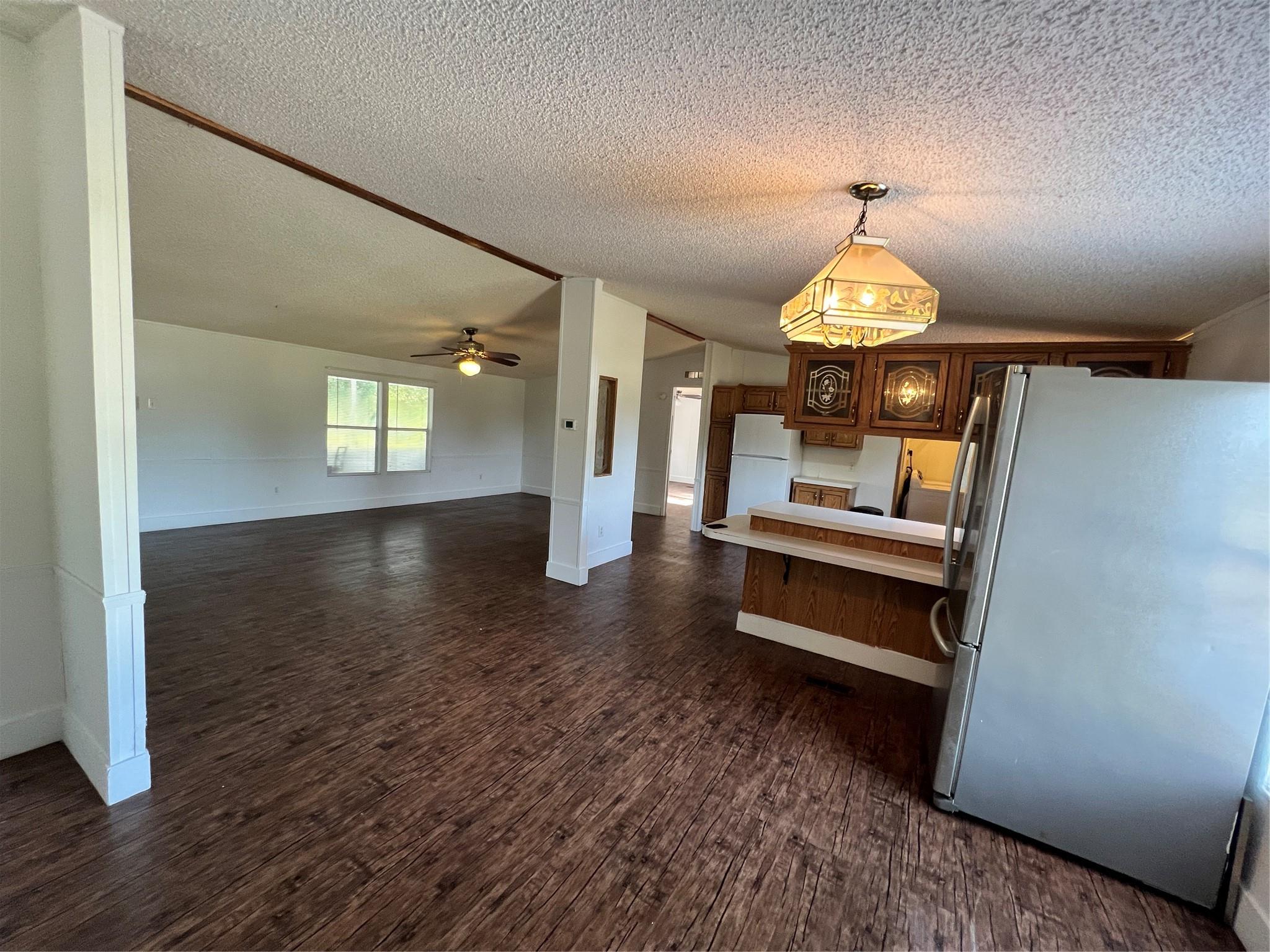 Photo 7 of 29 of 550 N Hacienda St mobile home