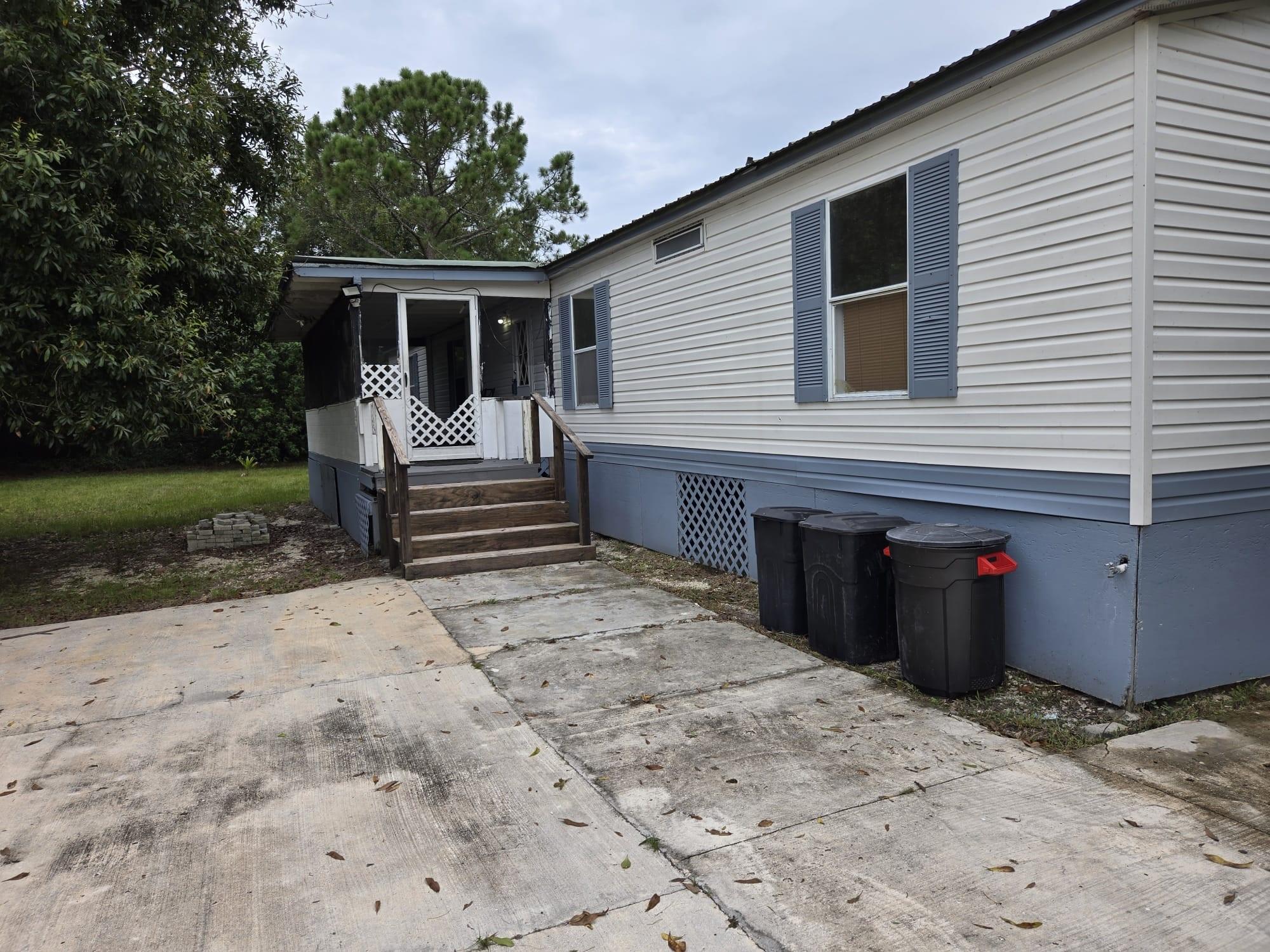Photo 25 of 29 of 550 N Hacienda St mobile home