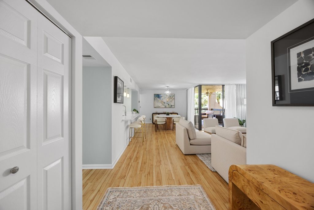 Photo of 750 Egret Circle #6210, Delray Beach, FL 33444 (MLS # B26022191)