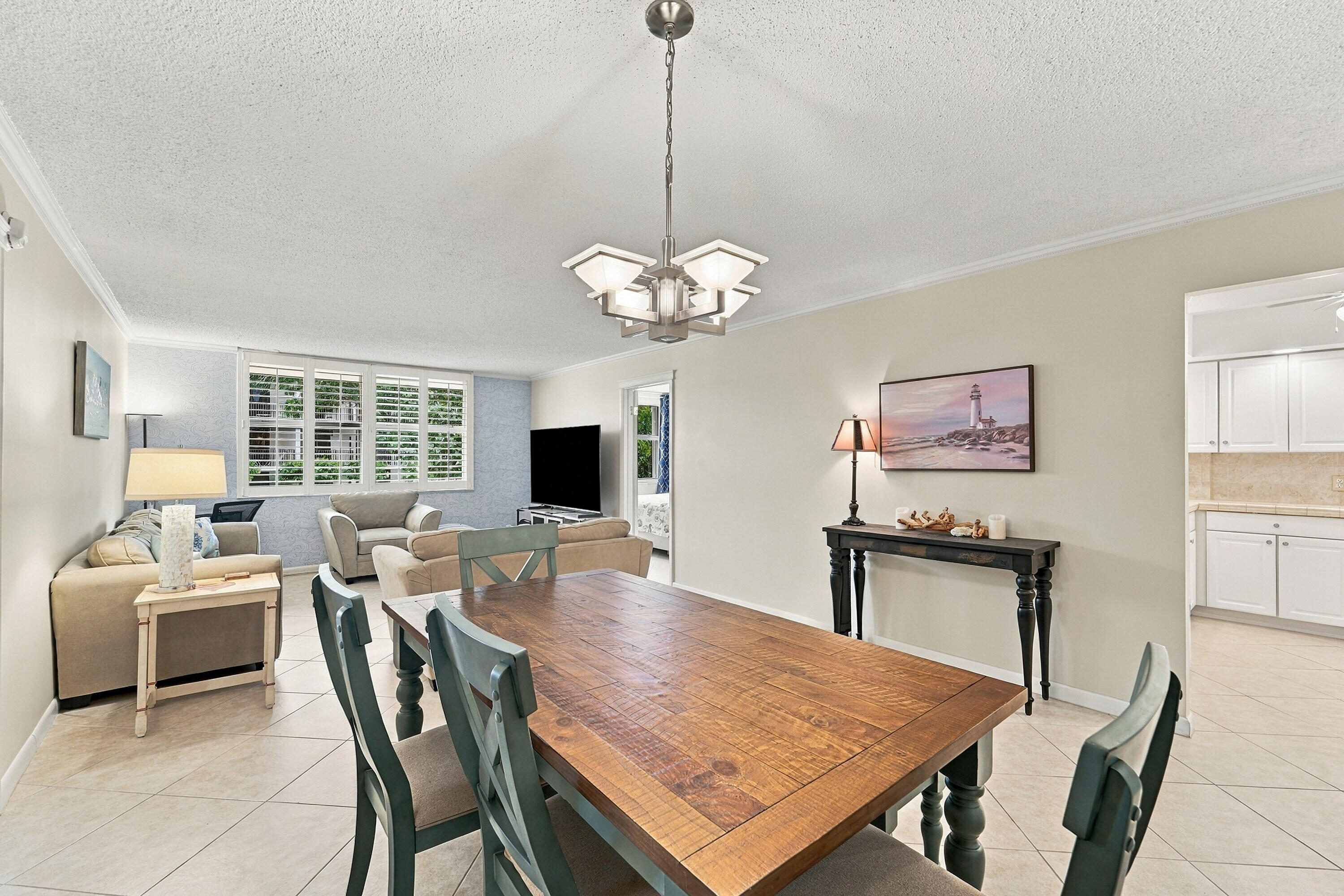 2000 S OCEAN Boulevard LB