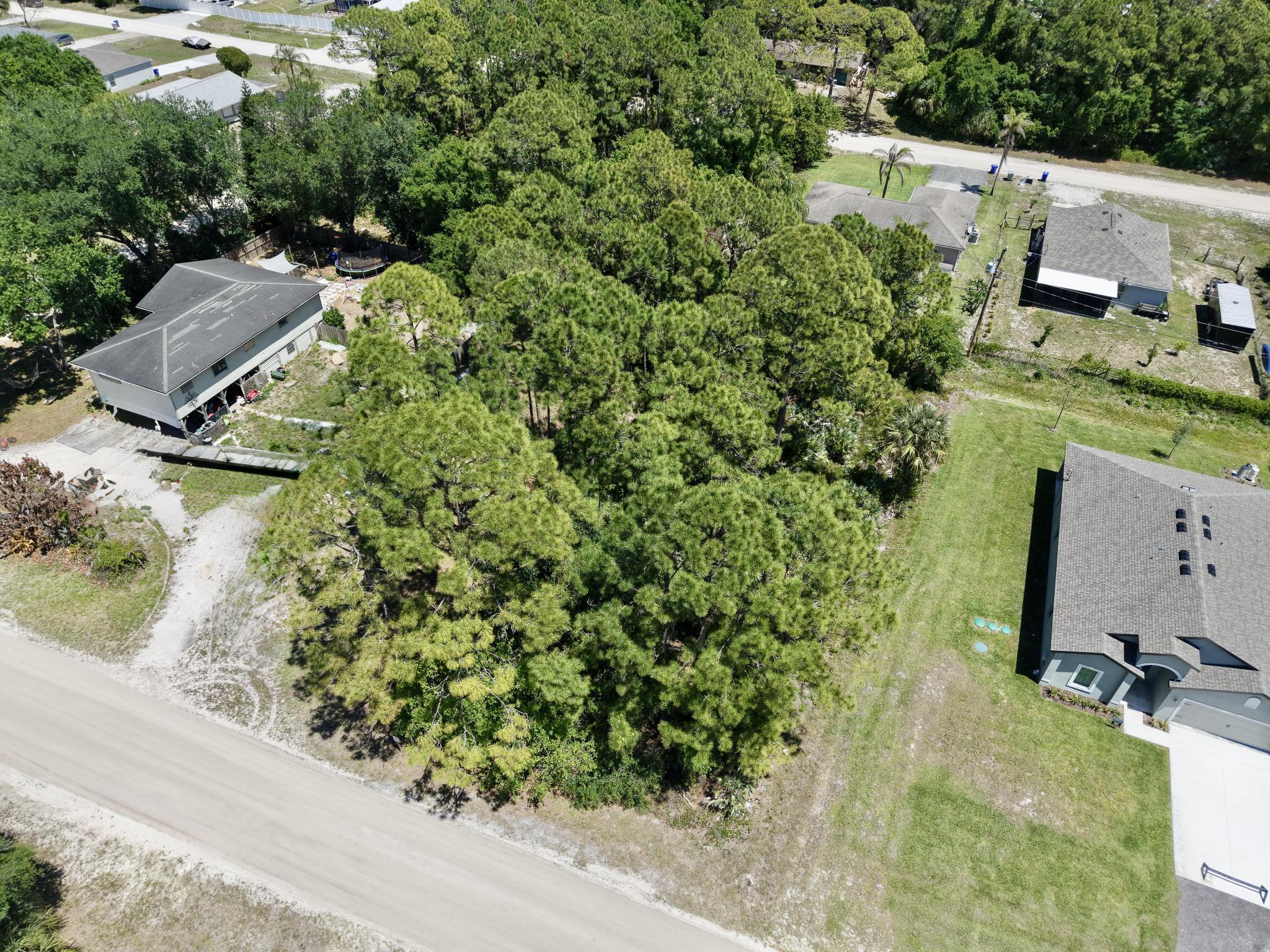 VERO LAKE ESTATES UNIT G - Land