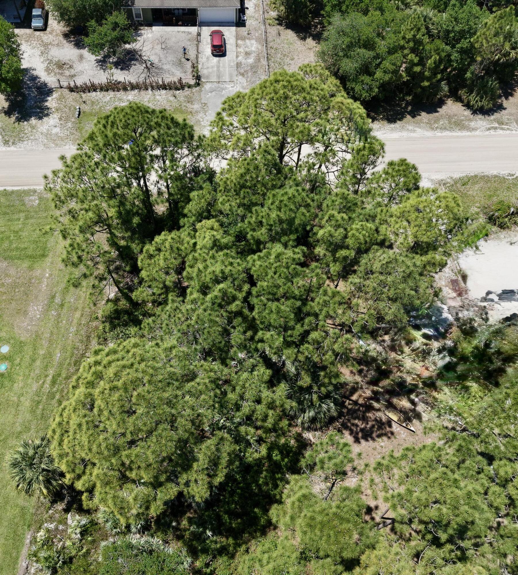 VERO LAKE ESTATES UNIT G - Land