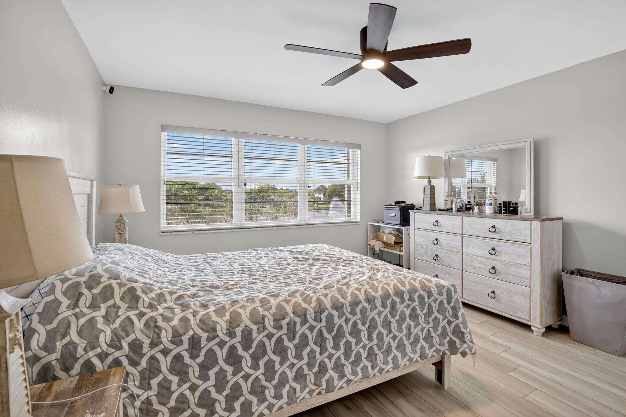 HOLLYBROOK GOLF AND Tenni - Residential