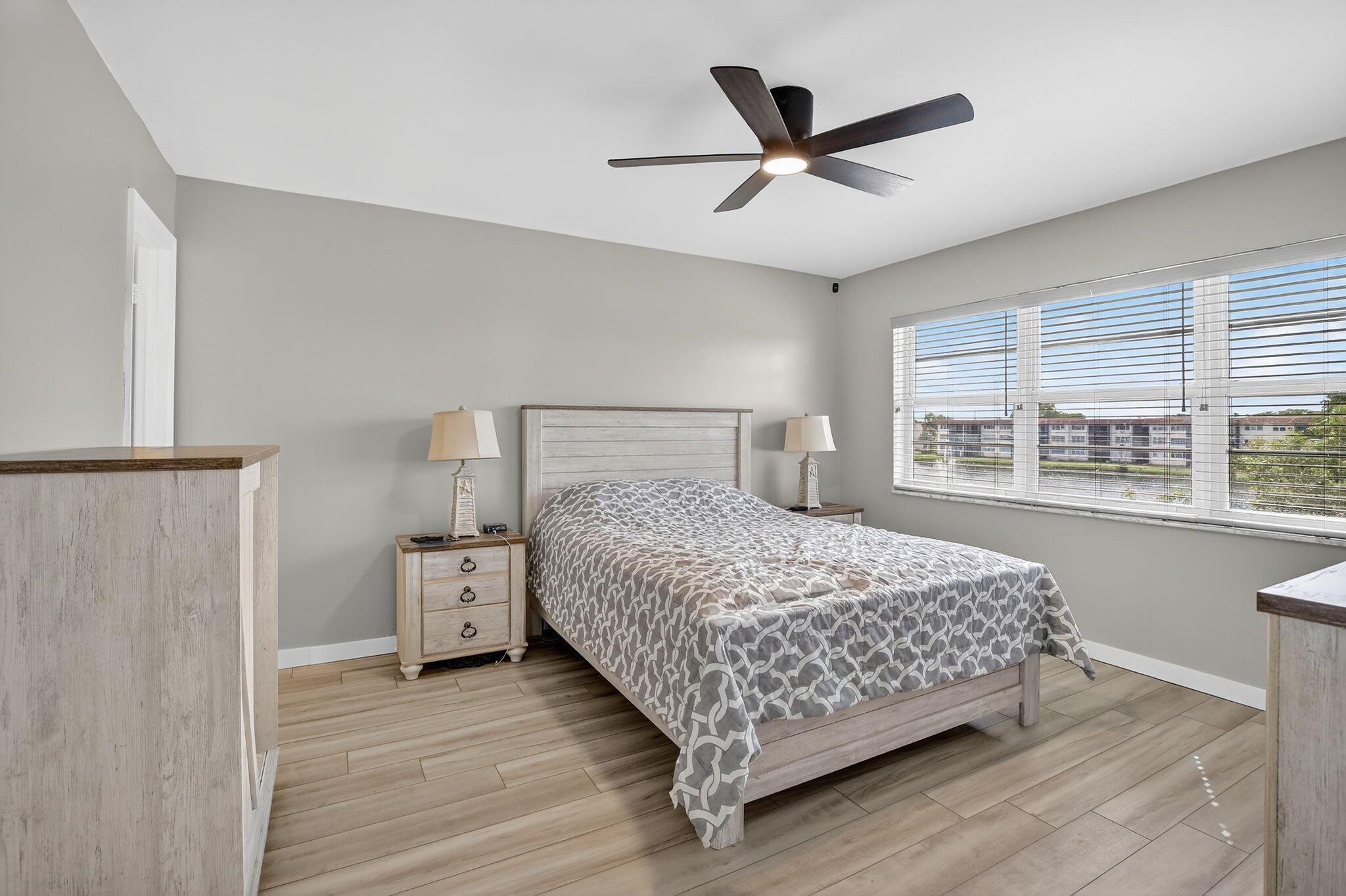 HOLLYBROOK GOLF AND Tenni - Residential