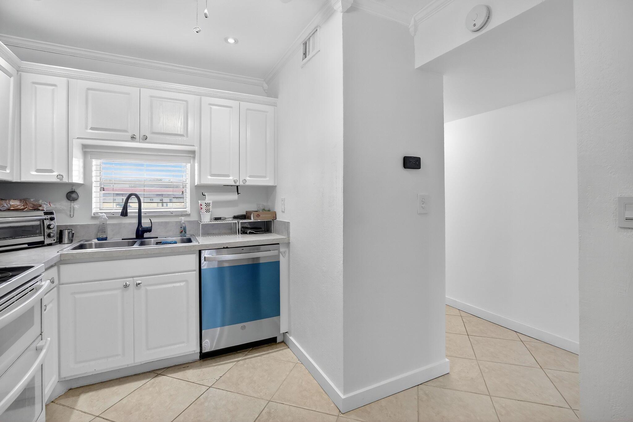 HOLLYBROOK GOLF AND Tenni - Residential