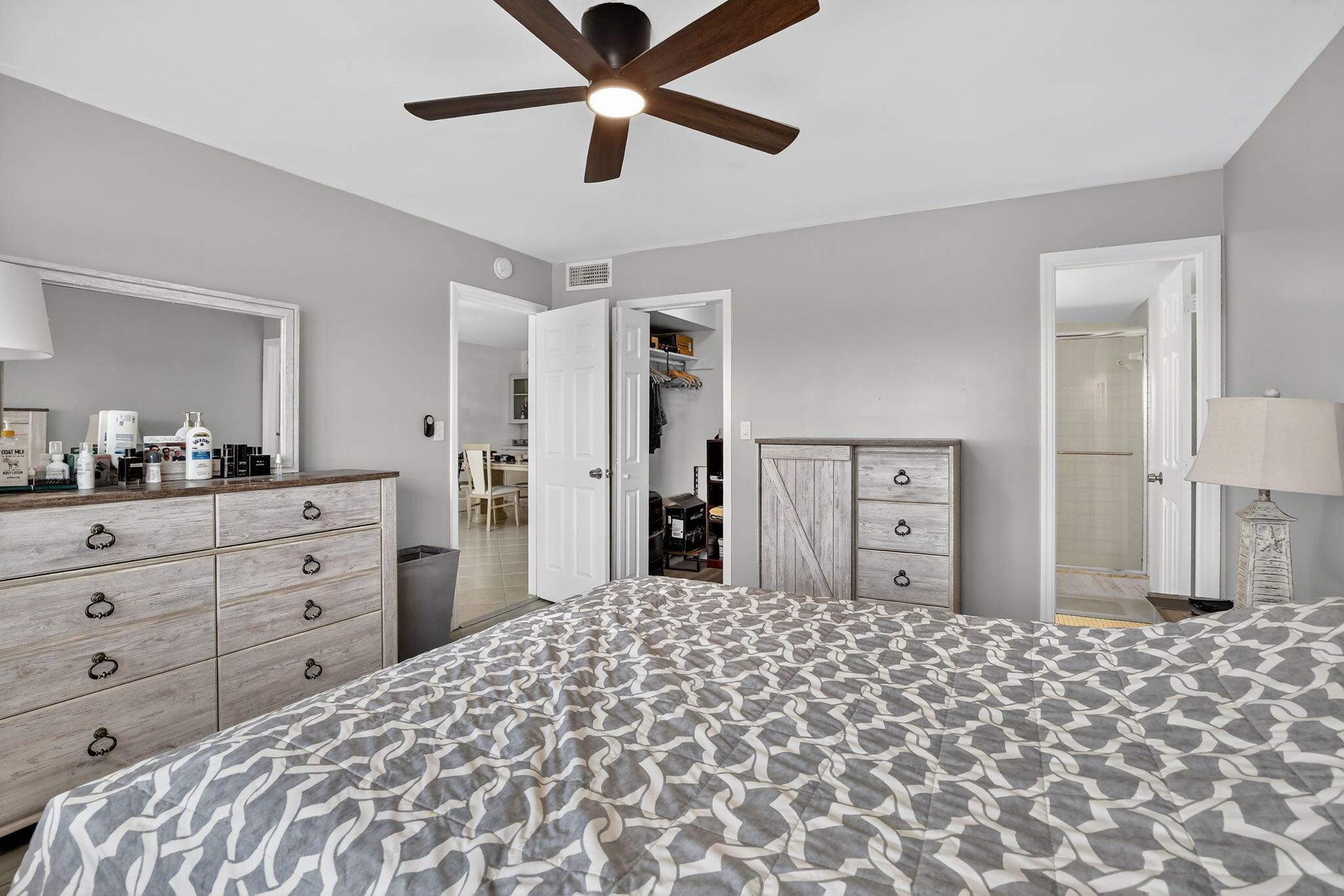 HOLLYBROOK GOLF AND Tenni - Residential