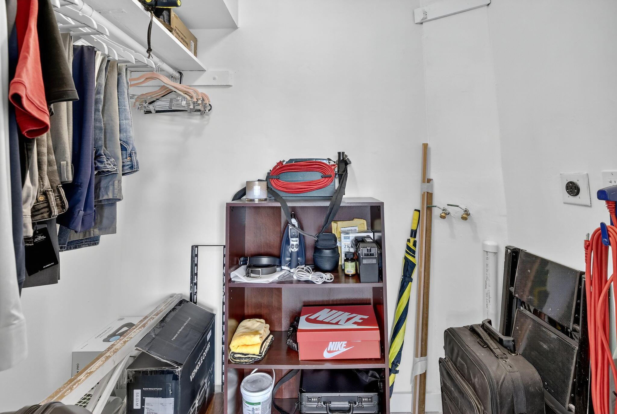 HOLLYBROOK GOLF AND Tenni - Residential