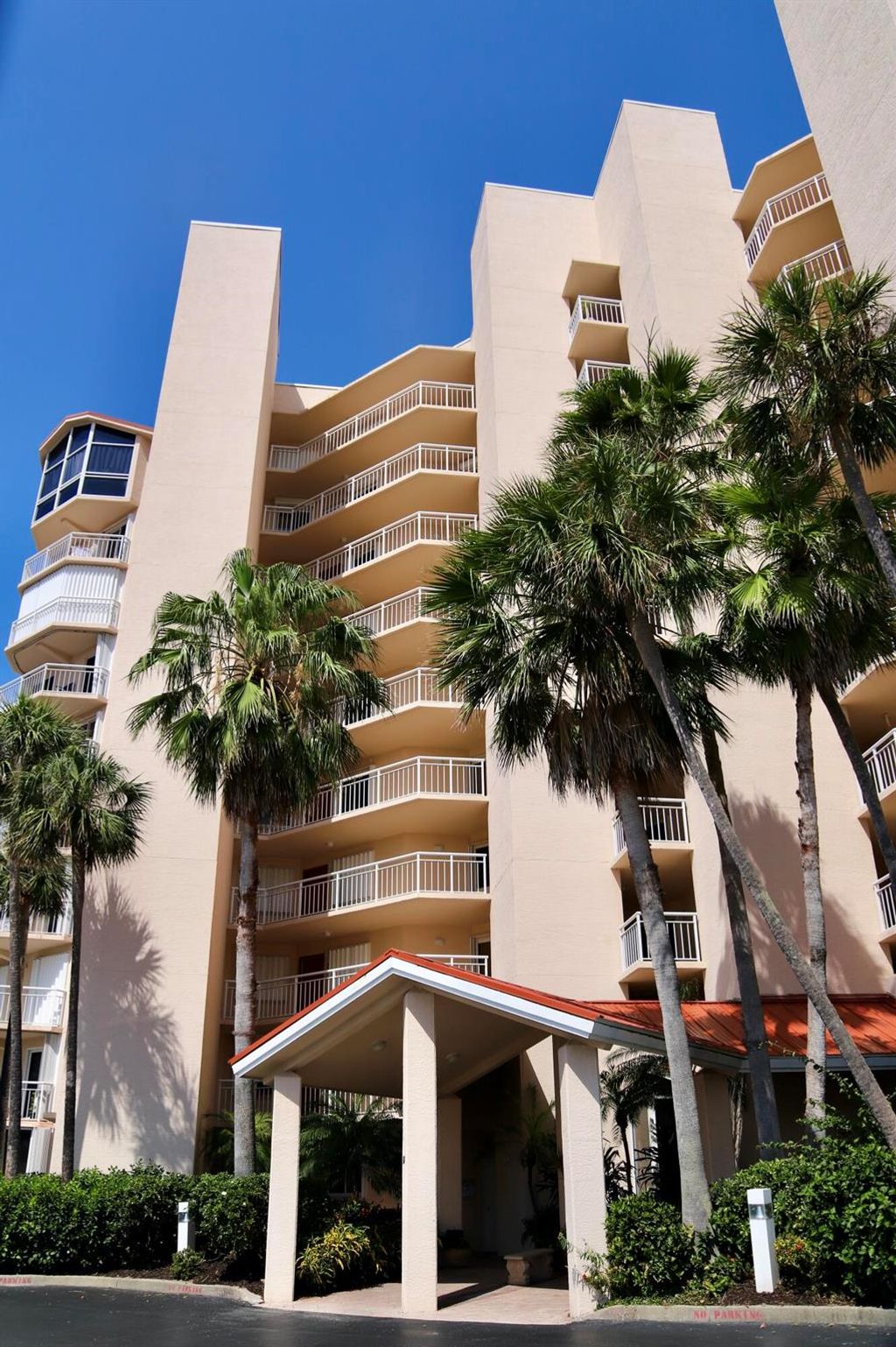 Photo of 3870 N Highway A1a #602, Hutchinson Island, FL 34949 (MLS # R10966927)