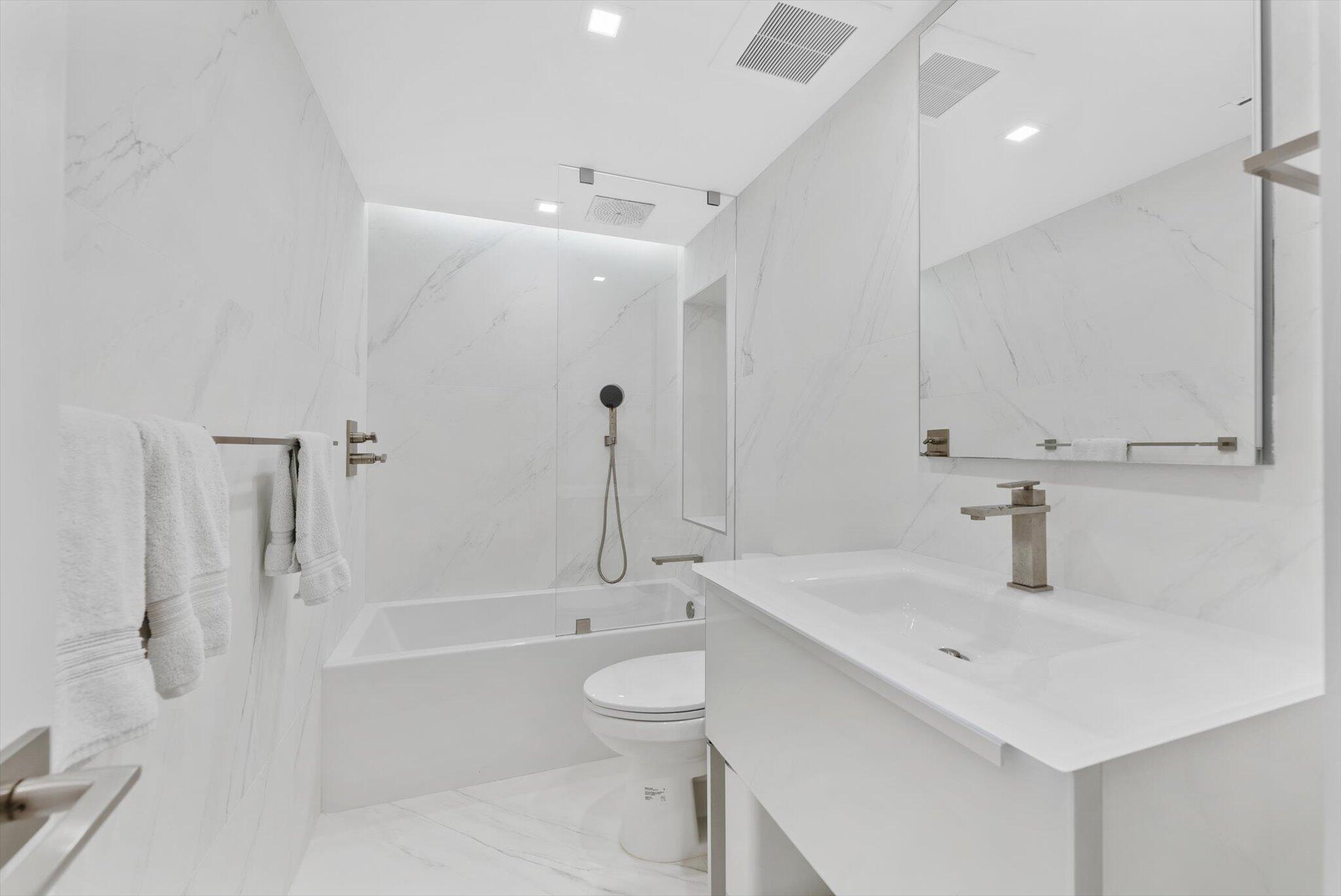 CLARENDON CONDO - Residential