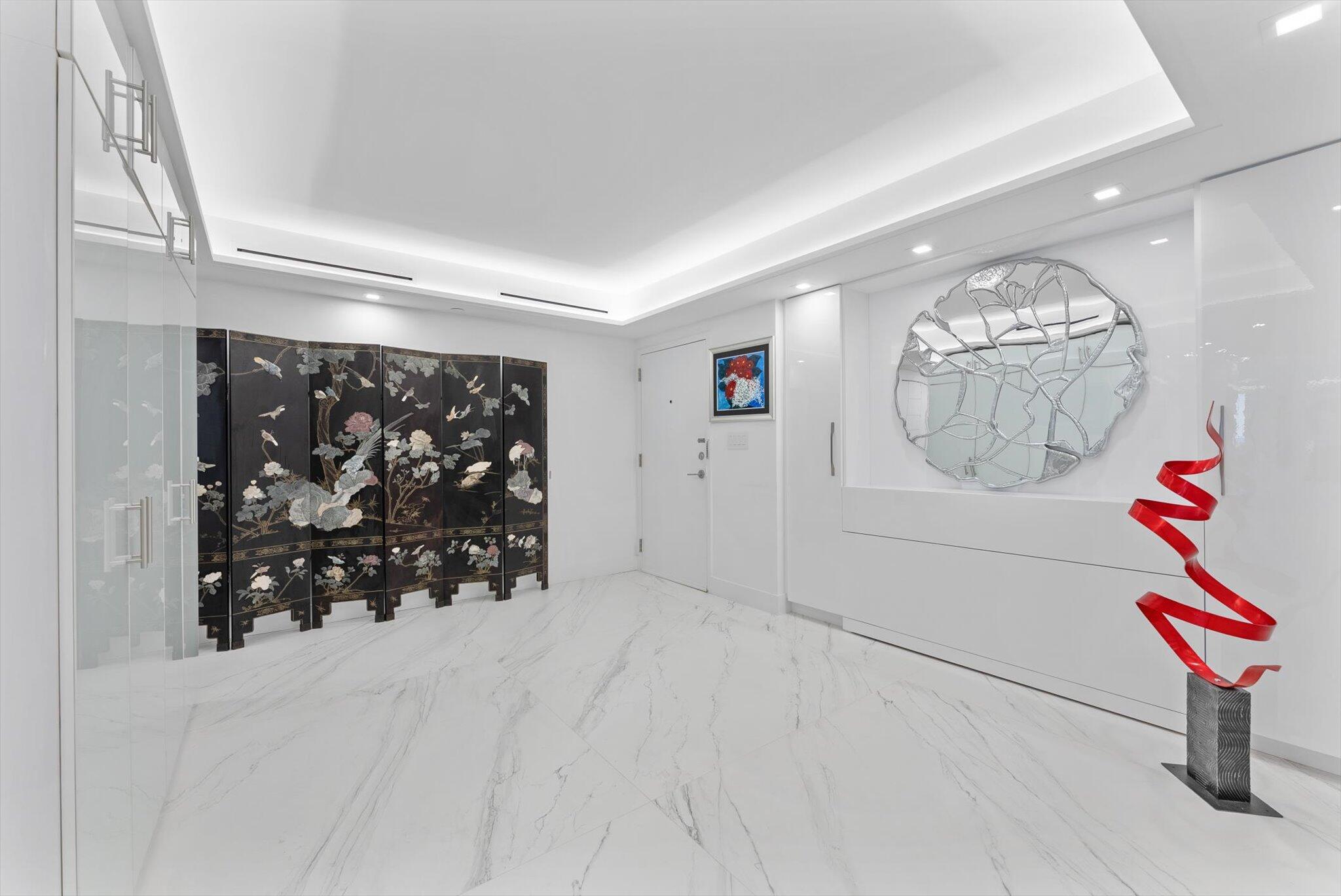 CLARENDON CONDO - Residential