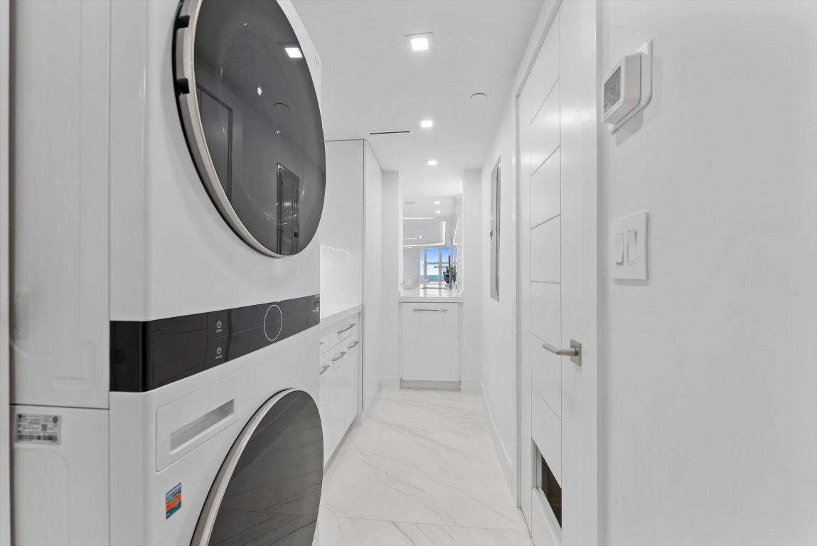 CLARENDON CONDO - Residential