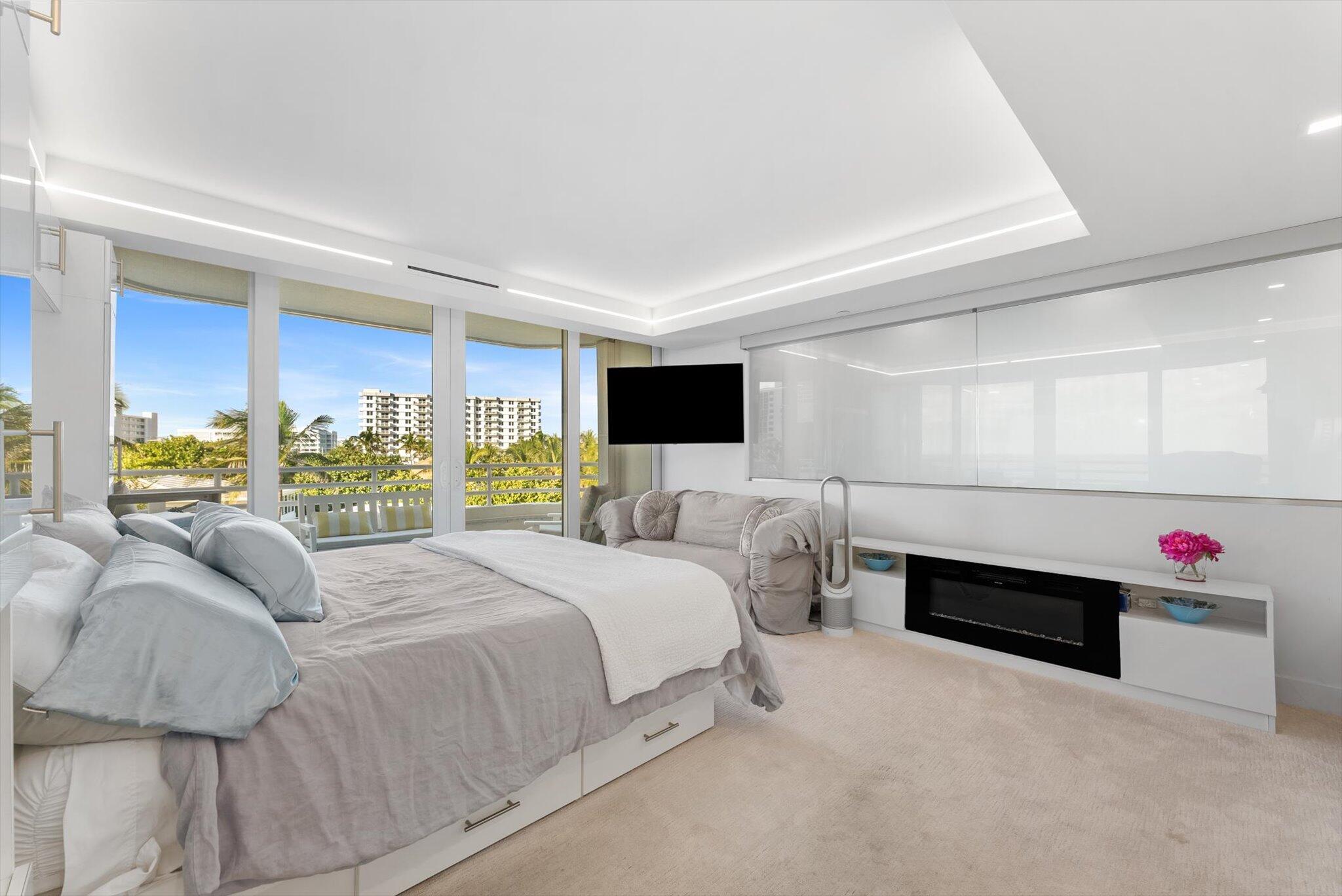 CLARENDON CONDO - Residential