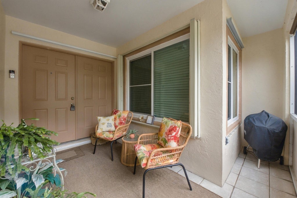 Photo of 186 PAR Drive #186, Royal Palm Beach, FL 33411 (MLS # B26092727)
