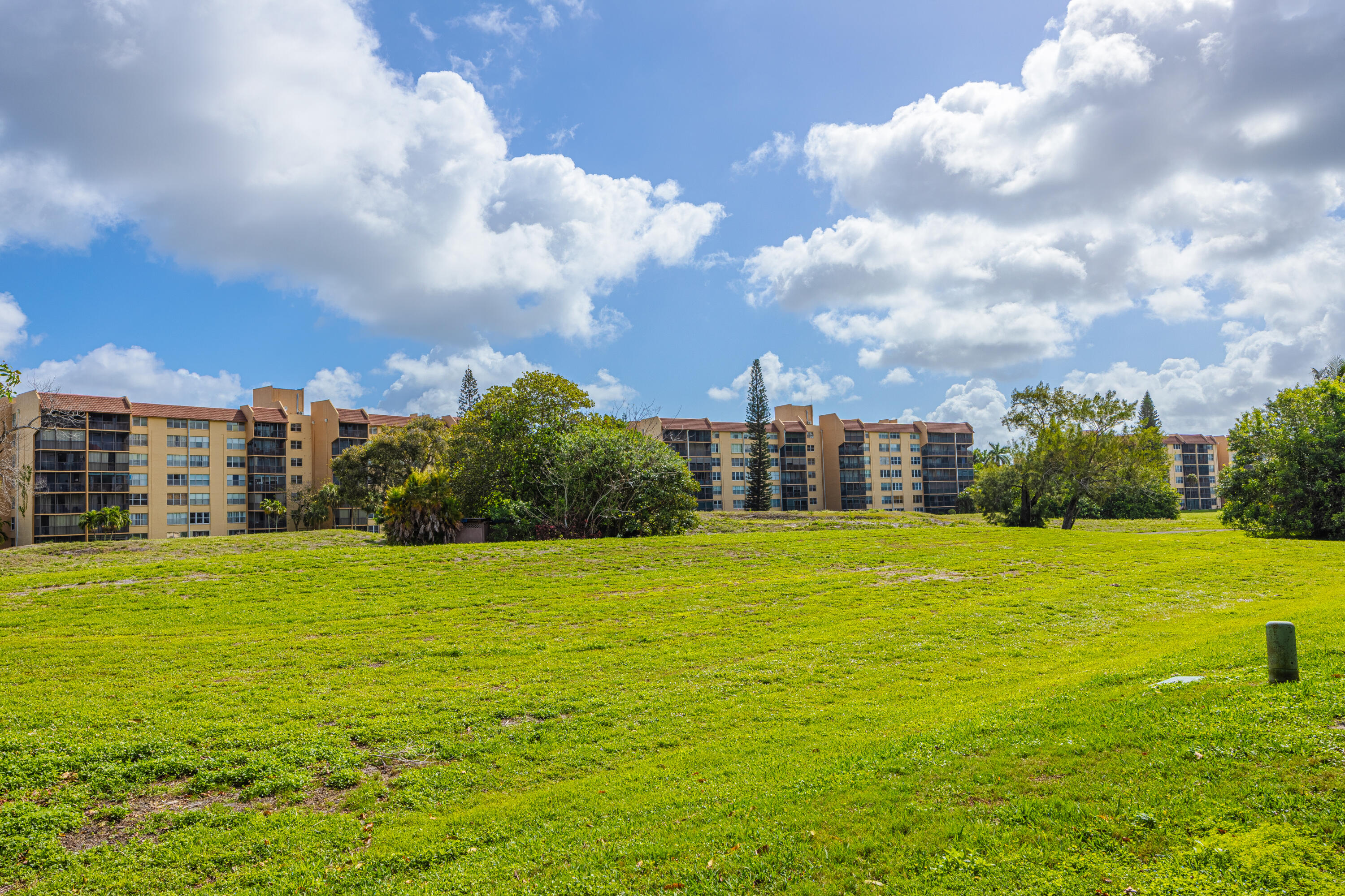 S & R OF INVERRARY - Residential