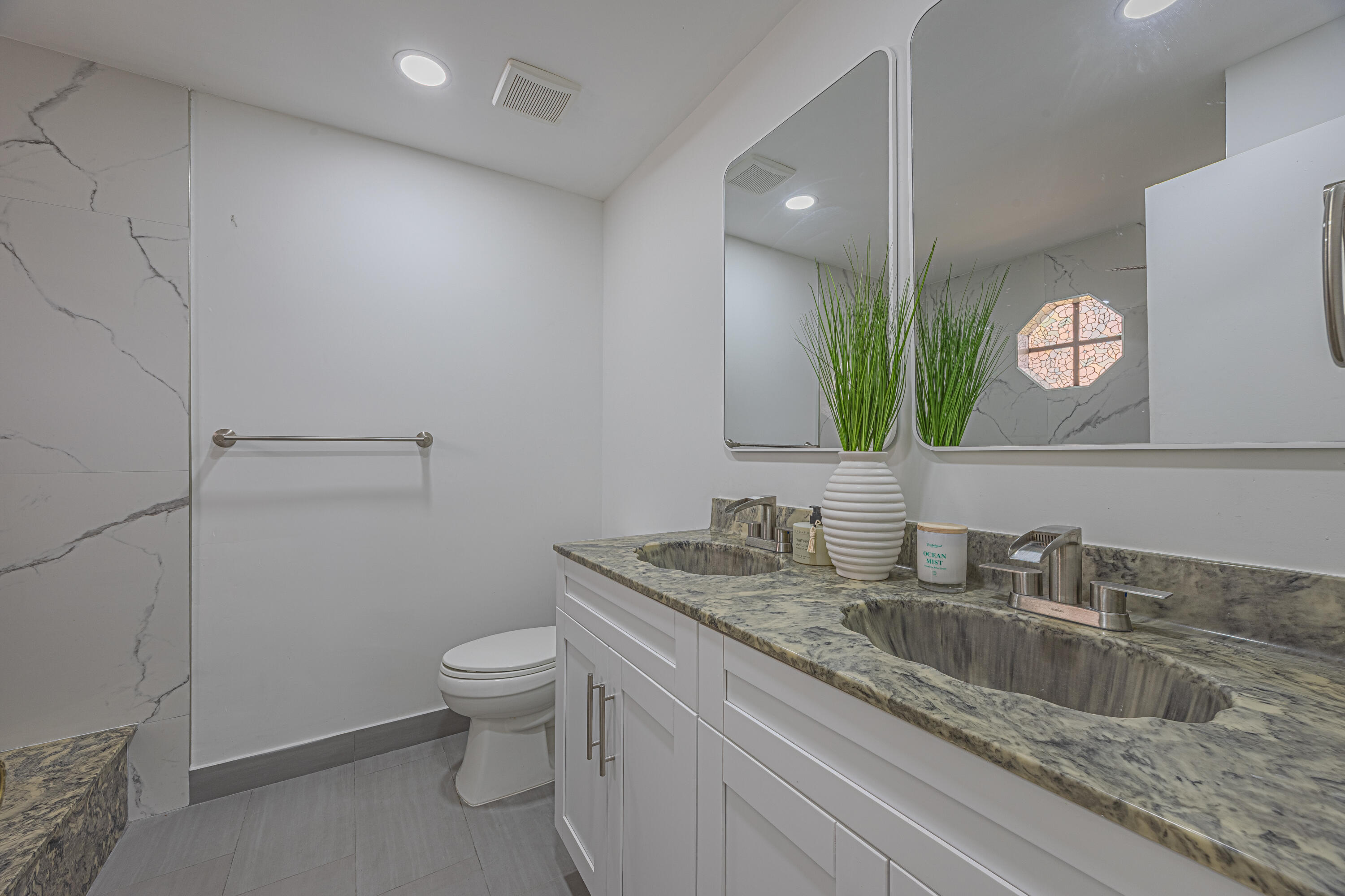 S & R OF INVERRARY - Residential