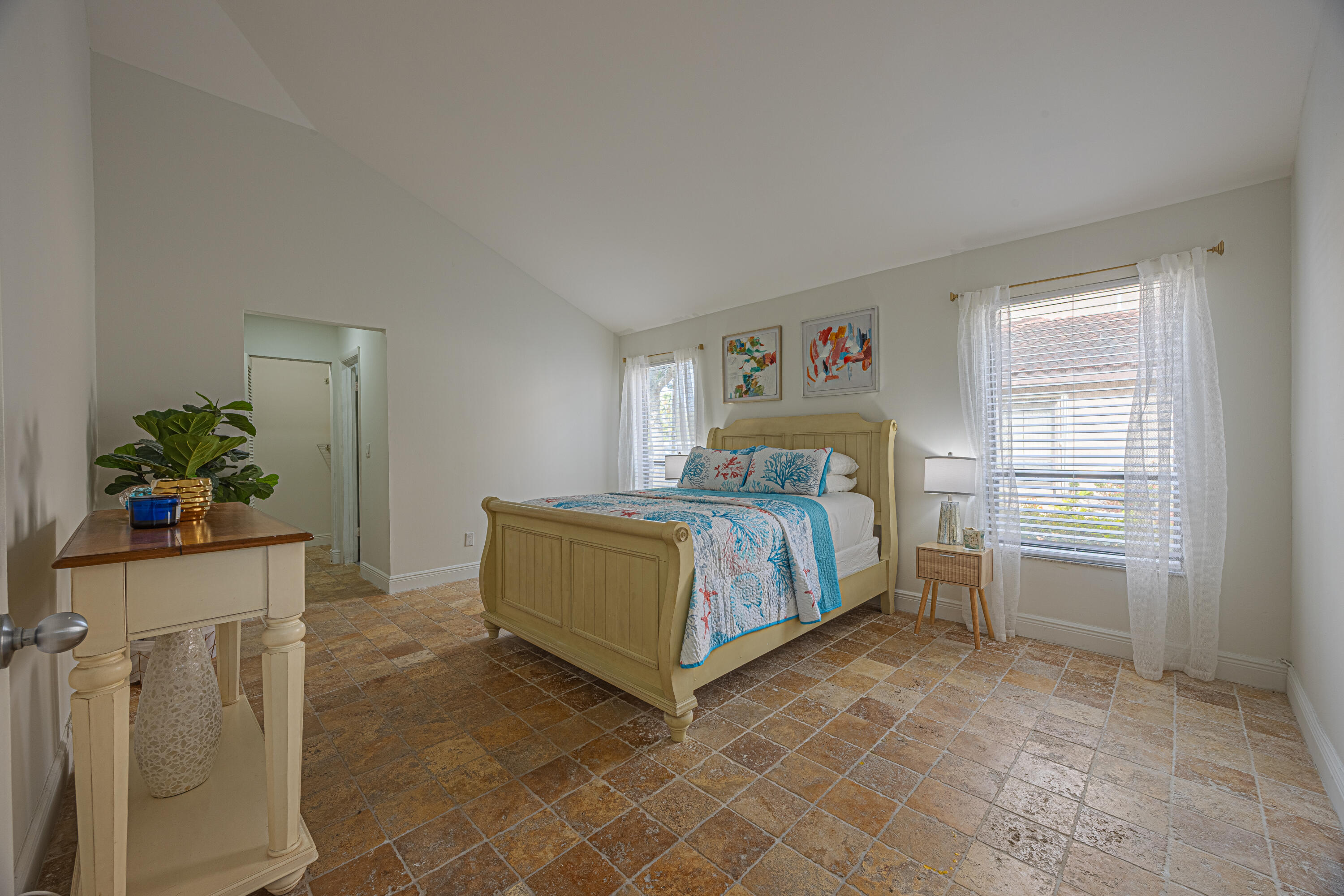 S & R OF INVERRARY - Residential