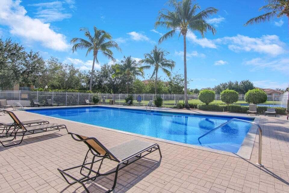 THE CLUB AT ST LUCIE WEST, A CONDOMINIUM - Residential Lease