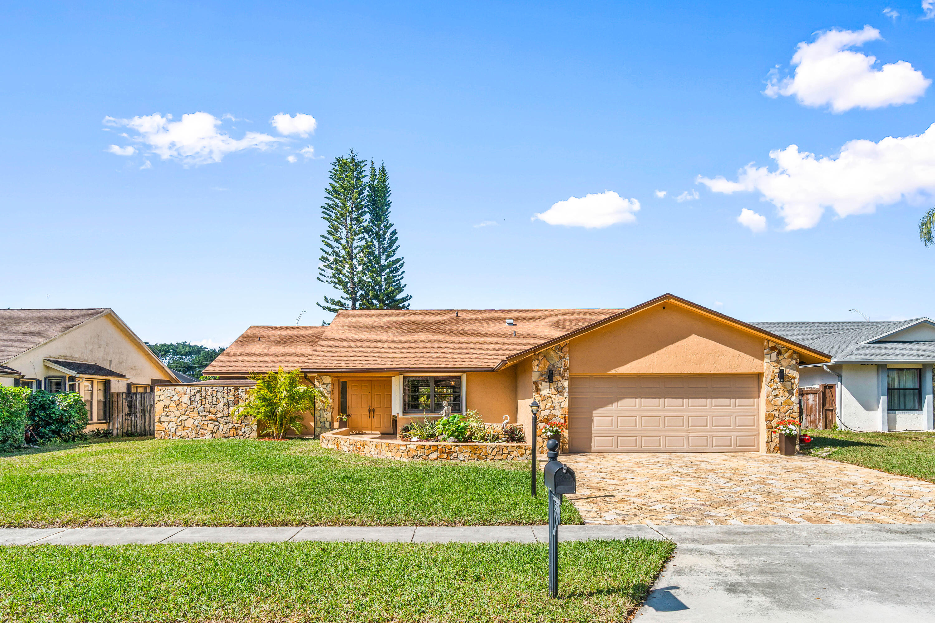 Boca Fontana - Residential
