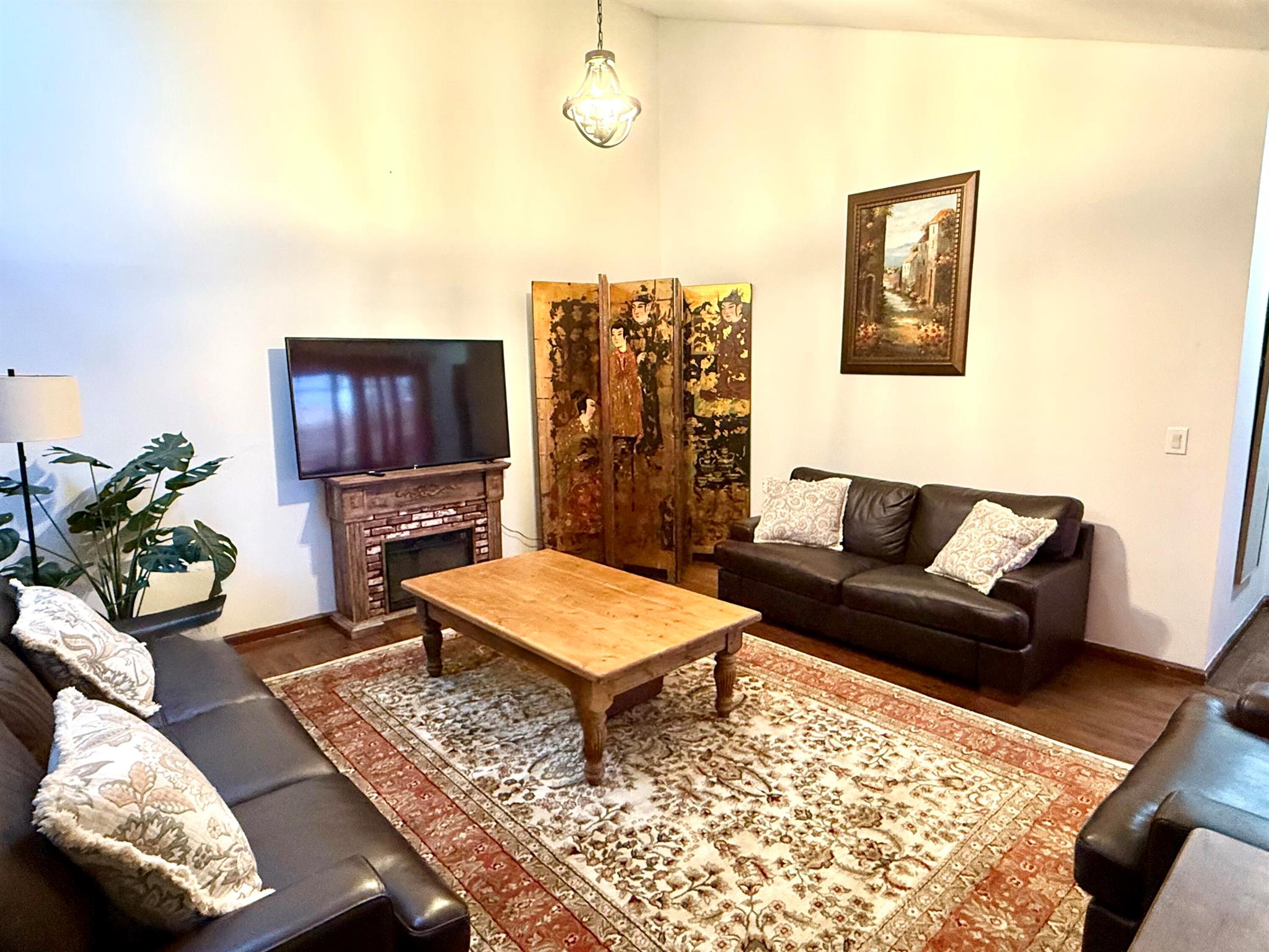 SUGAR POND MANOR OF WELLI - Residential Lease