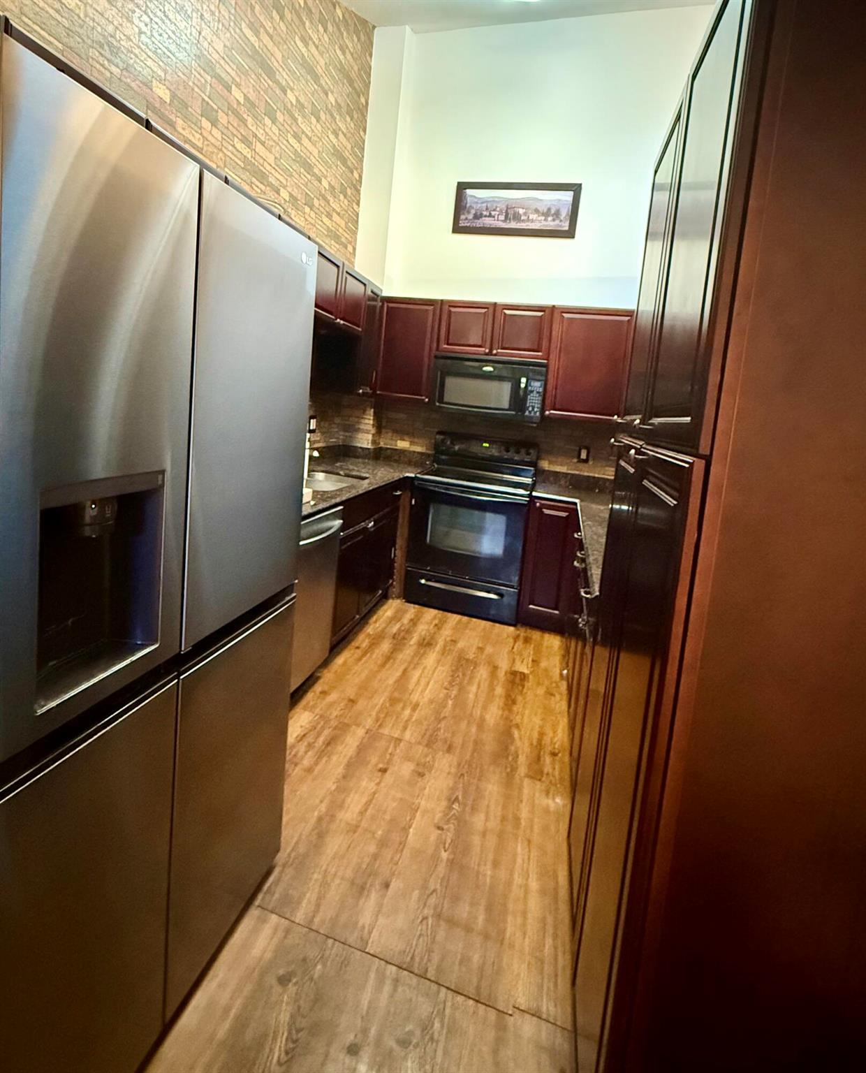 SUGAR POND MANOR OF WELLI - Residential Lease