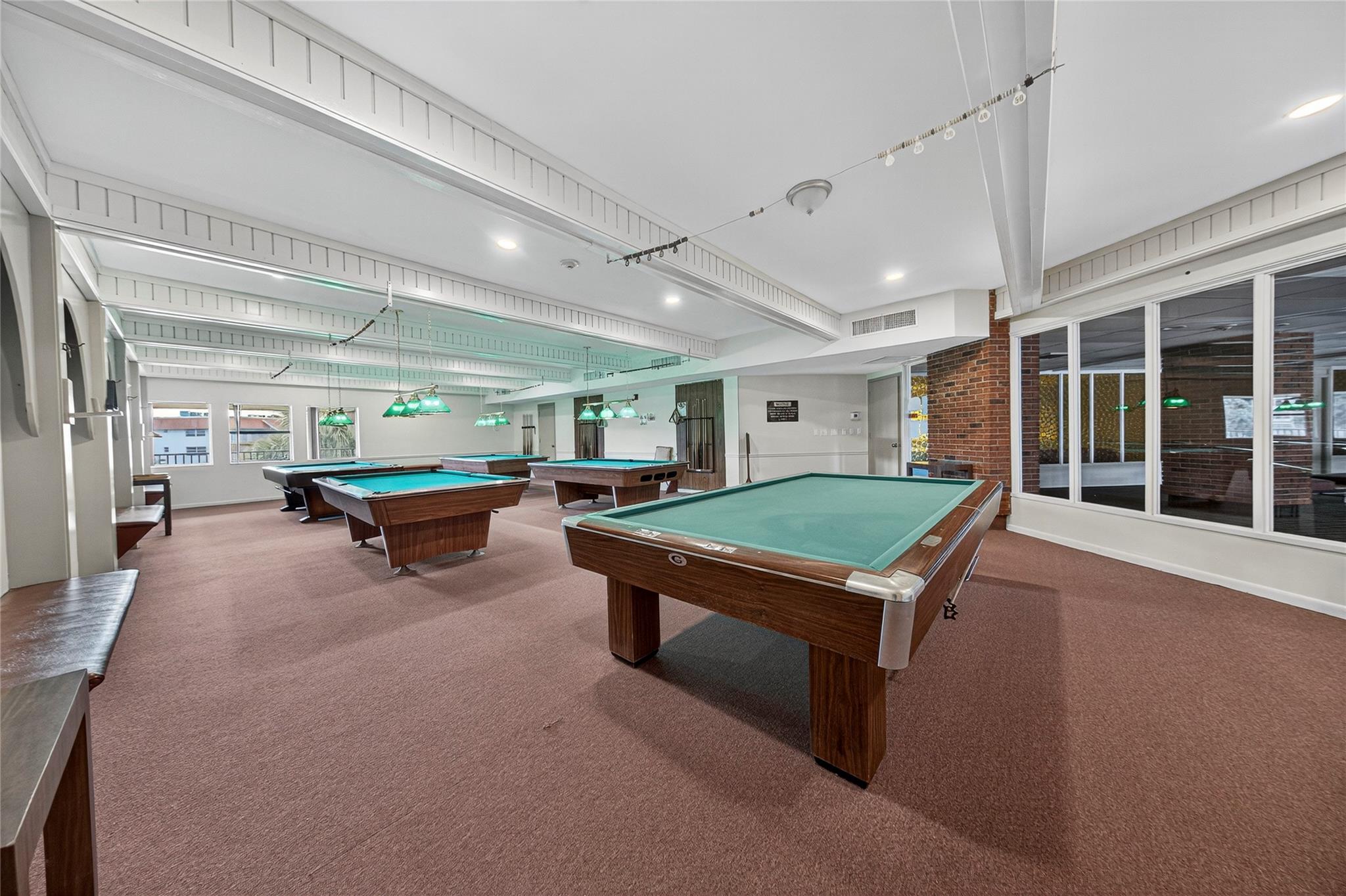 LAUDERDALE OAKS CONDO - Residential