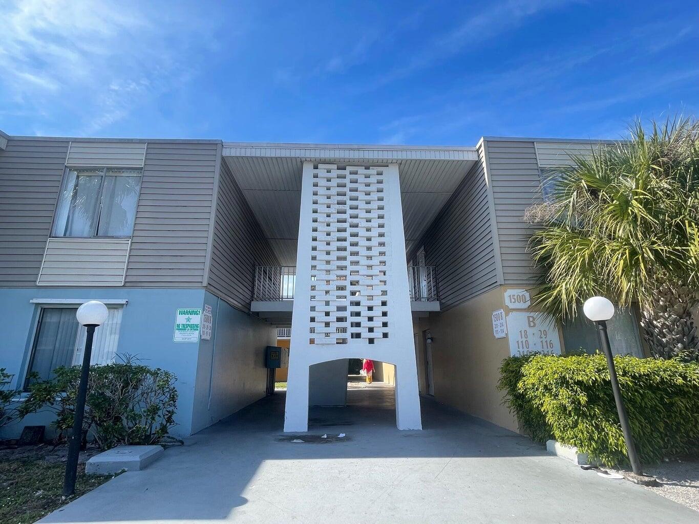Newly spacious 1 bed, 1 bath. tile flooring throughout. Freshly painted apartment. Apartment is open floor concept. Walk in closets for both bedrooms. Nice Community pool is steps away. Private balcony yours to decorate. There is 1 assigned parking space and plenty of guest parking available. Water is included! Schedule your showing today :)