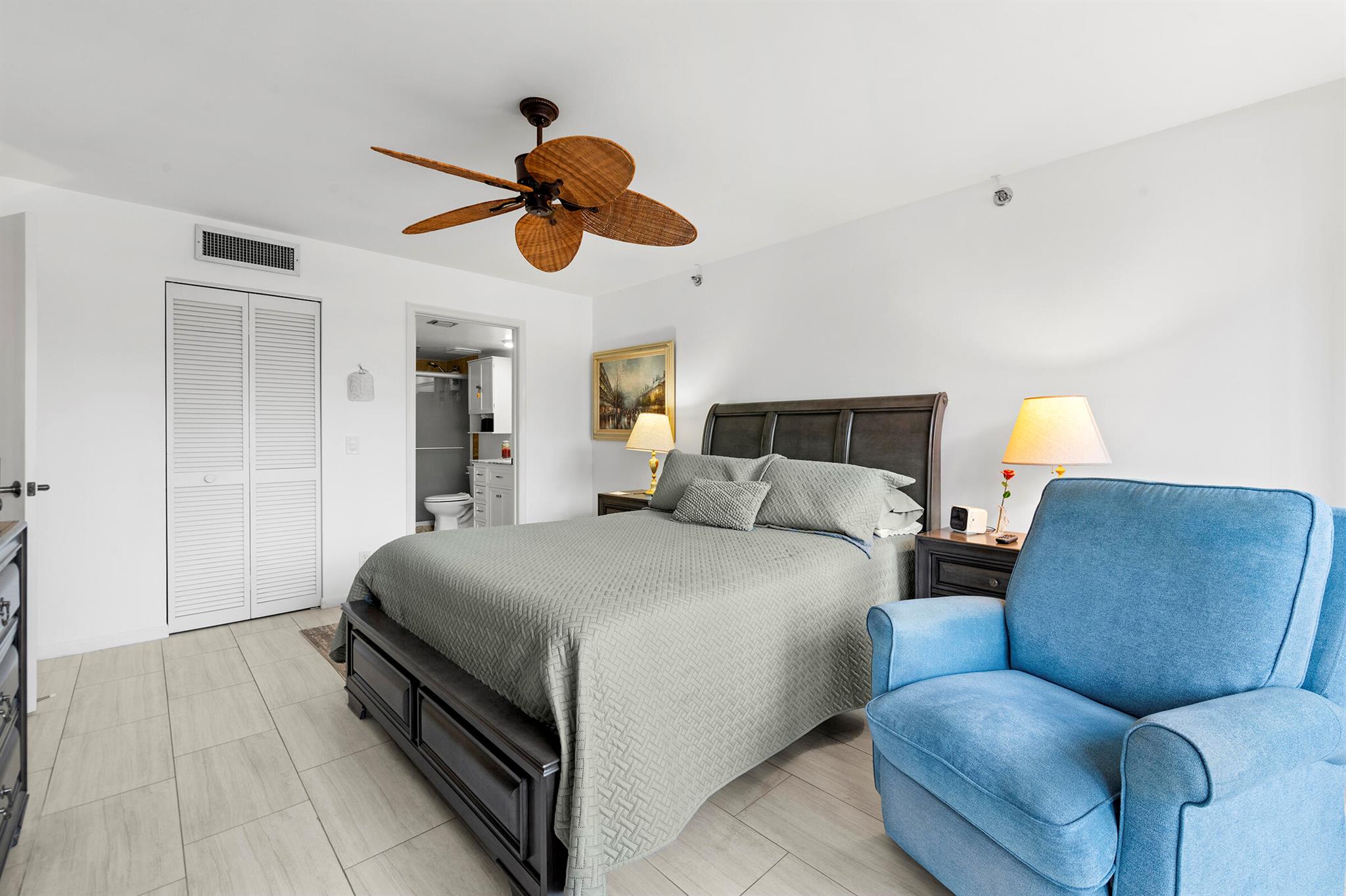 WILLOWWOOD MIDRISE - Residential