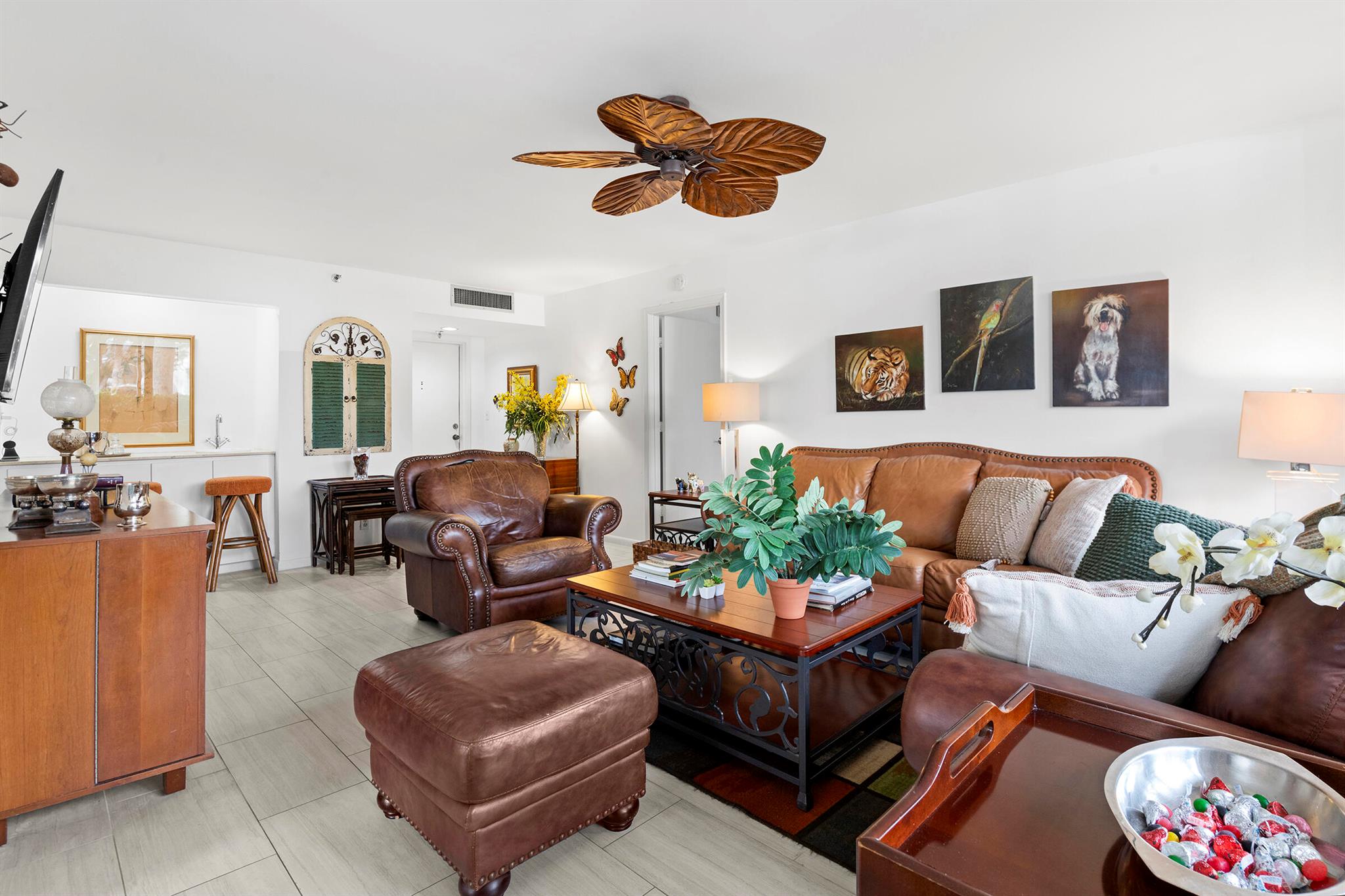 WILLOWWOOD MIDRISE - Residential