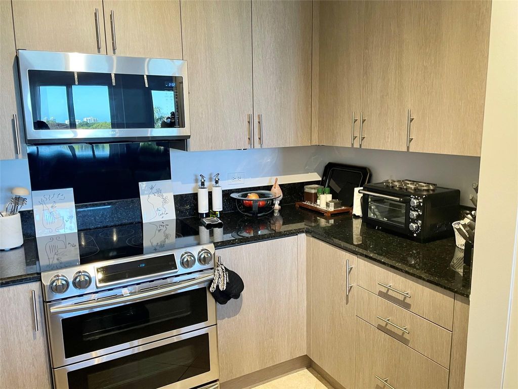 Photo of 2601 NE 14th Avenue #401, Fort Lauderdale, FL 33334 (MLS # F10554190)