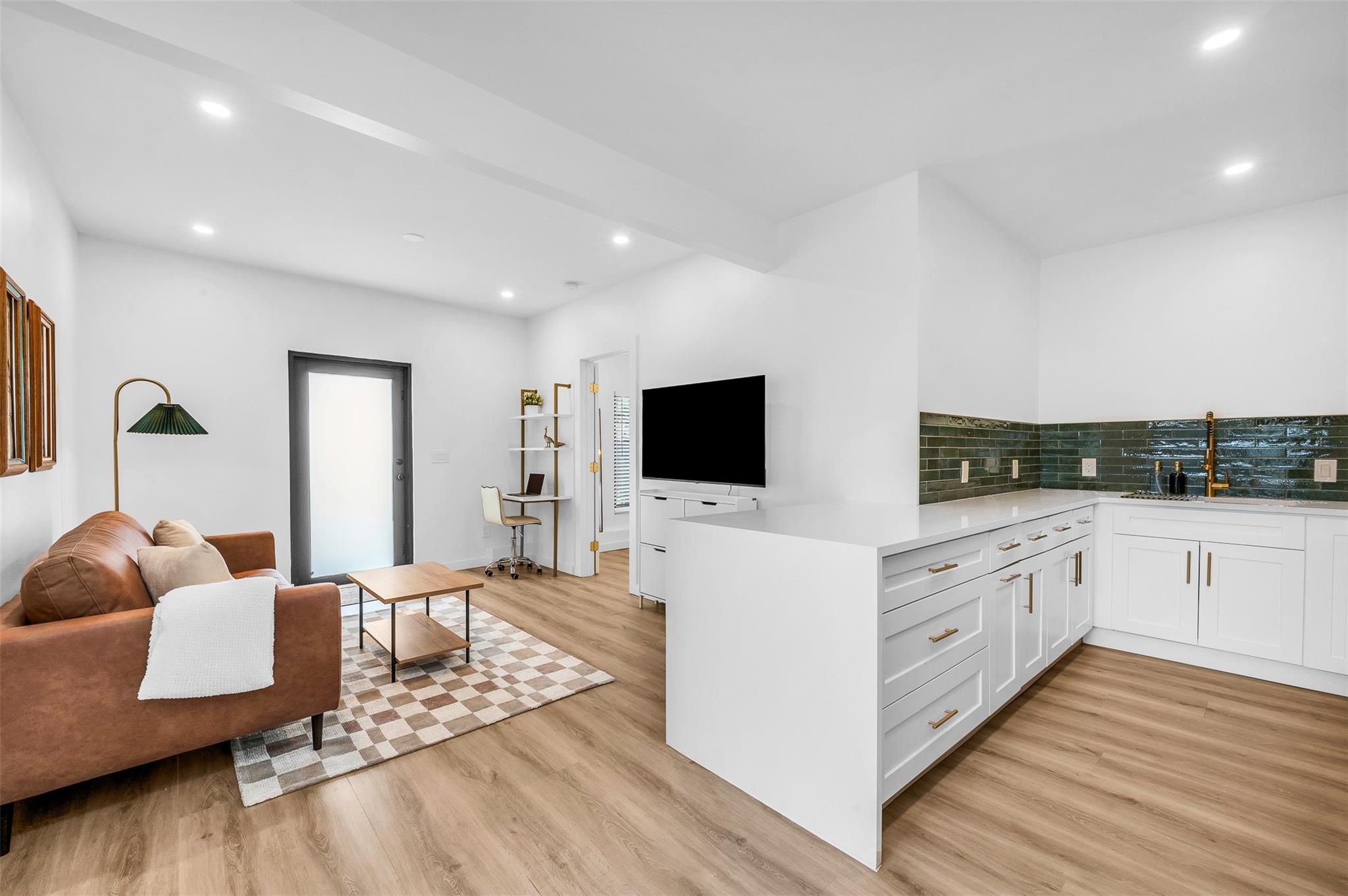 Greens Sub 19-18 B - Residential Income