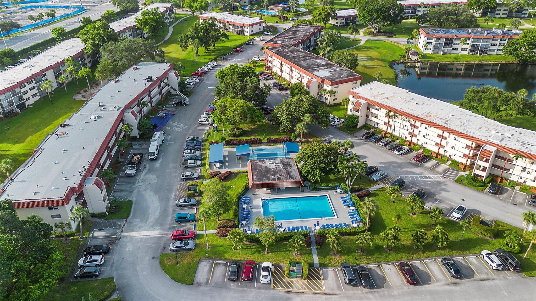 HOLLYBROOK - Residential