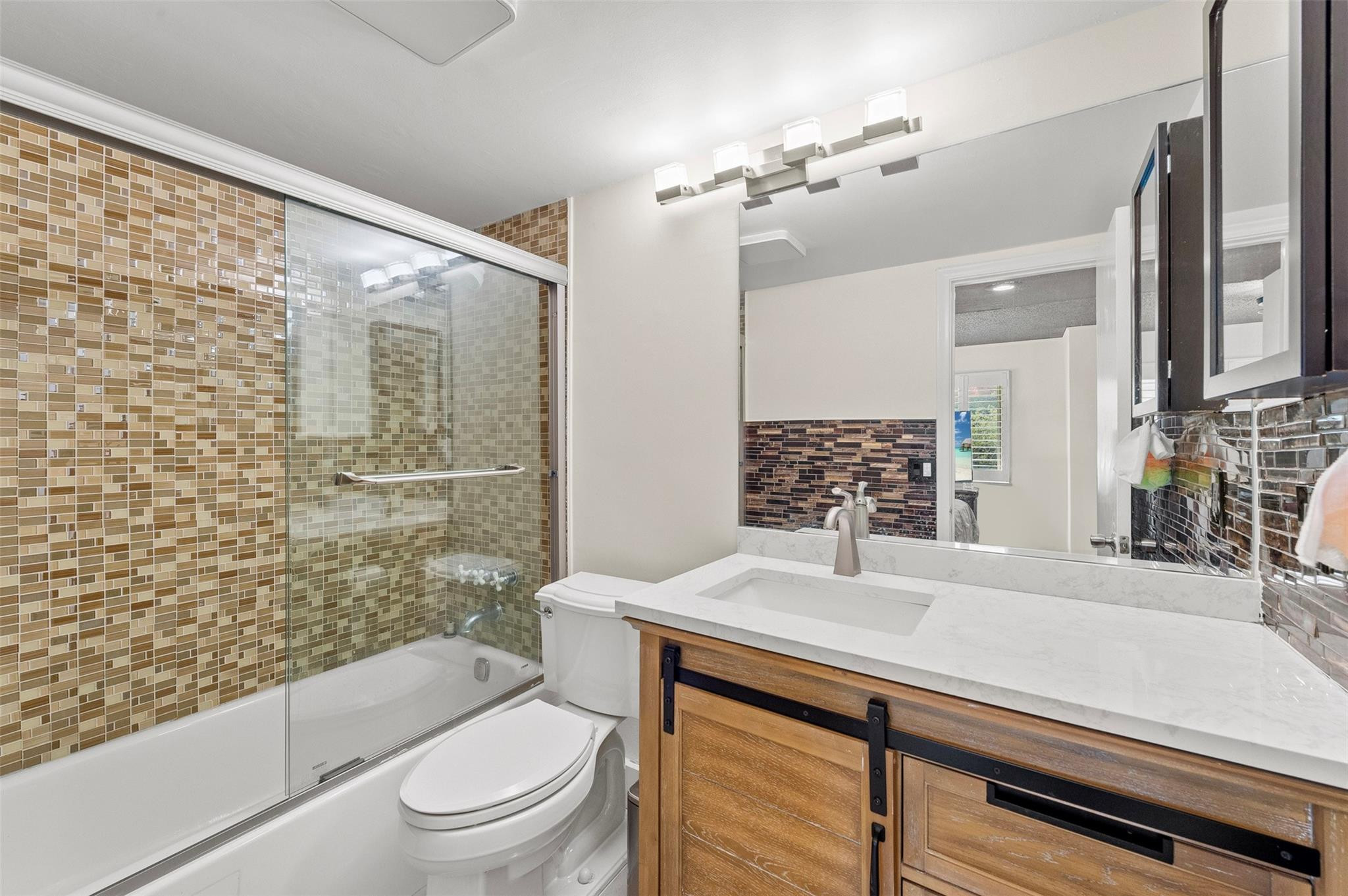 HOLLYBROOK - Residential