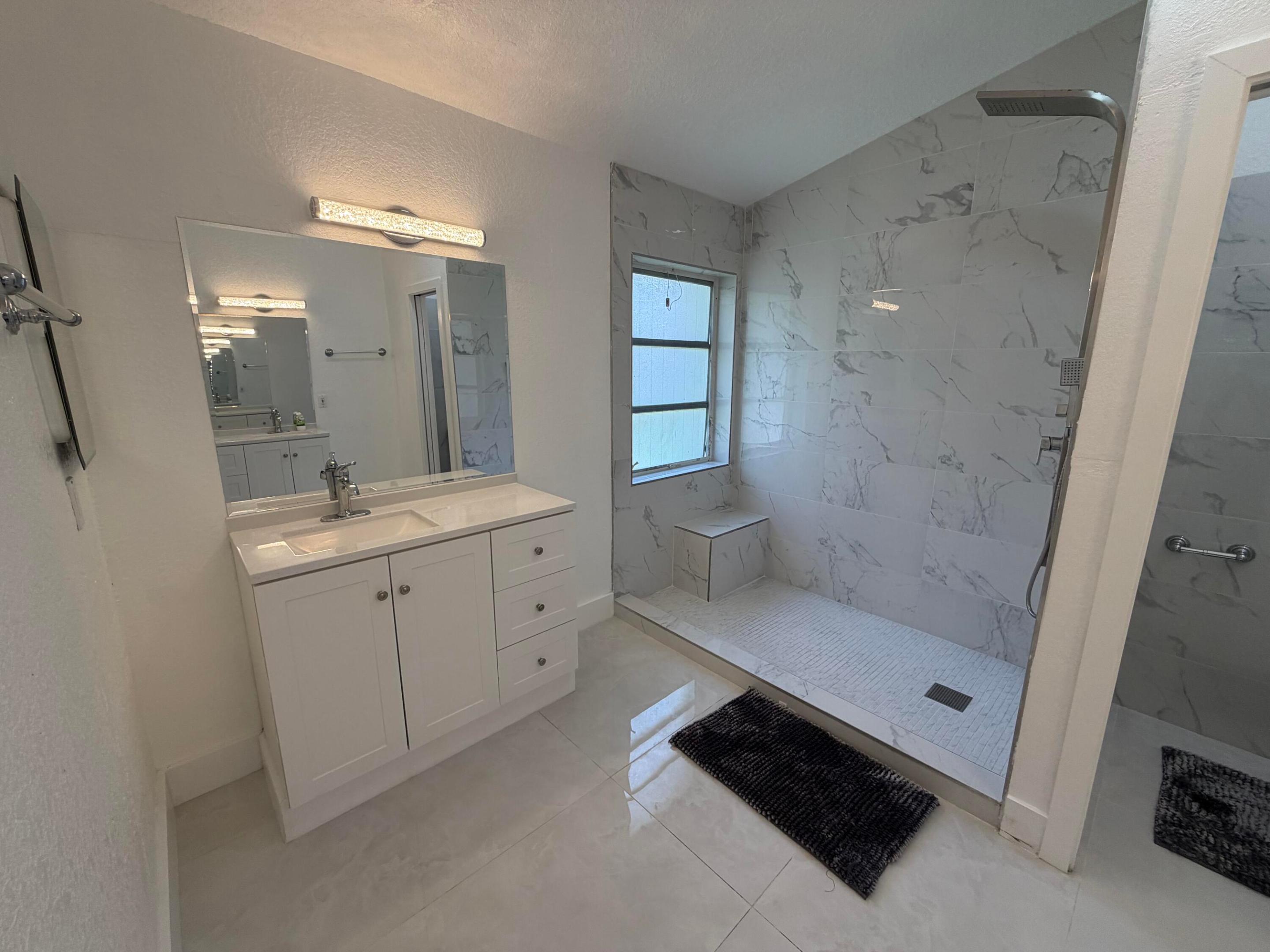 PALM ISLES - Residential