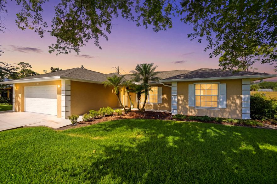 BEAUTIFUL 3/2/2 WITH POOL IN THE LOVELY GOLF COURSE COMMUNITY OF HOLIDAY PINES. SOLID CBS CONSTRUCTION, NEW ROOF AND FENCE IN 2025. THIS HOME IS PERFECT FOR ENTERTAINING, HUGE SCREENED POOL AREA WITH PORCH WITH ENTRANCE TO MASTER BATHROOM. SPLIT PLAN WITH LIVING, FAMILY, DINING, BREAKFAST AREA AND LAUNDRY ROOM. OVER SIZED LOT 100 X 125 WITH LARGE FENCED BACK YARD WITH SHED. THIS HOME HAS BEEN VERY WELL MAINTAINED INSIDE AND OUT, SPRINKLER SYSTEM, GORGEOUS LANDSCAPING, IN ABSOLUTE MOVE IN CONDITION. SECONDS TO SHOPPING , MINUTES TO BEACHES, DOWNTOWN FT. PIERCE AND VERO BEACH. OWNERS HAVE PRICED THIS ONE TO CLOSE VERY QUICKLY, SEE IT TODAY!